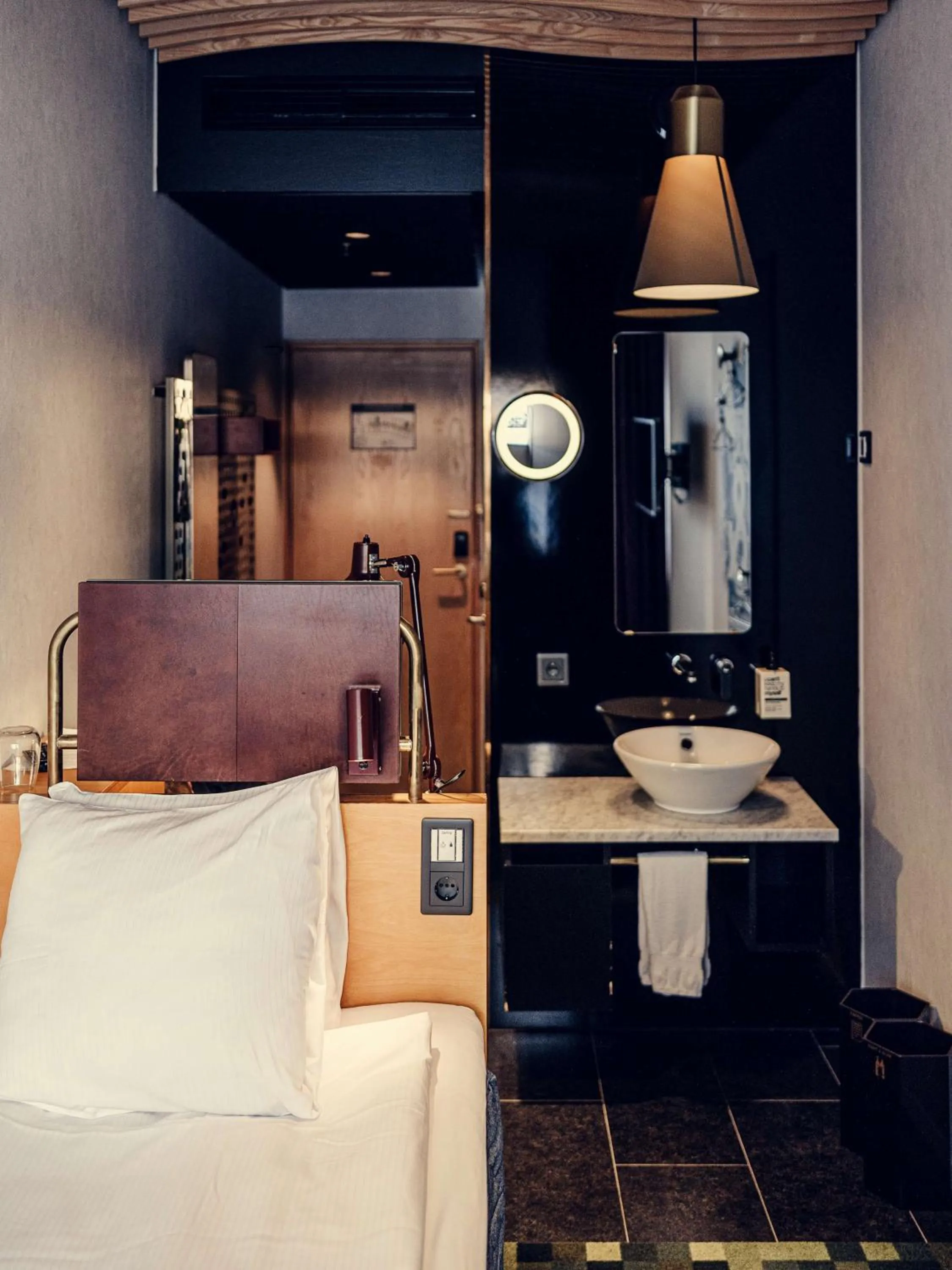 Standard Single Room in U&Me; BW Signature Collection