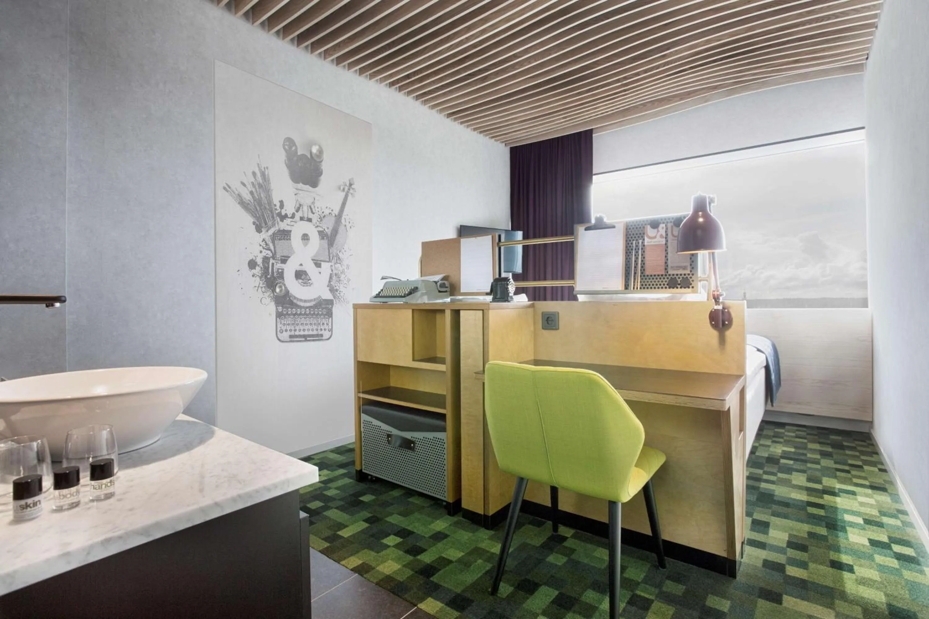 Superior Twin Room in U&Me; BW Signature Collection