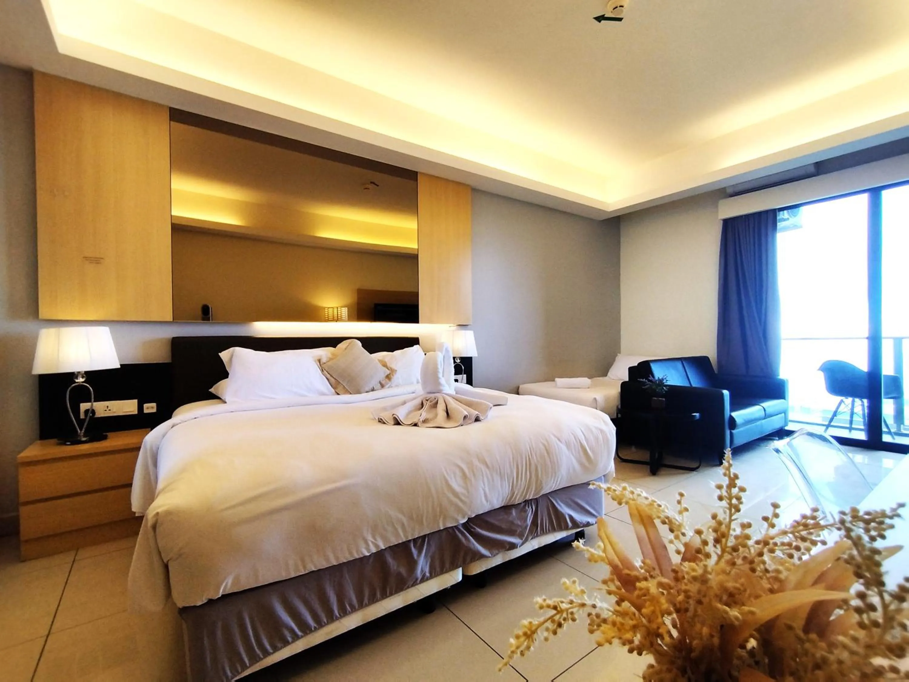 Studio with Balcony in GENTING FoggyCold StayCation AT Ion Delemen By HAPYHOME