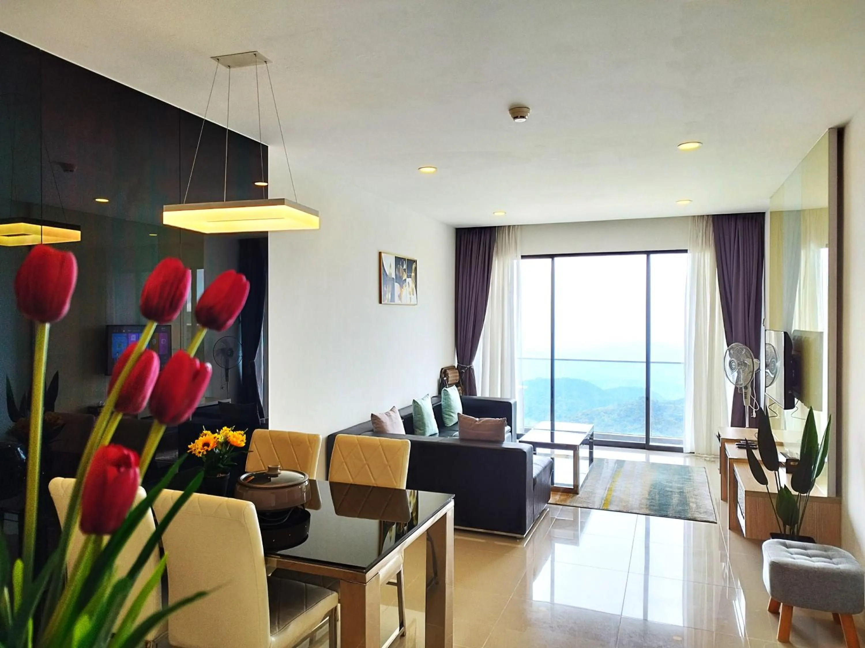 Apartment with View in GENTING FoggyCold StayCation AT Ion Delemen By HAPYHOME