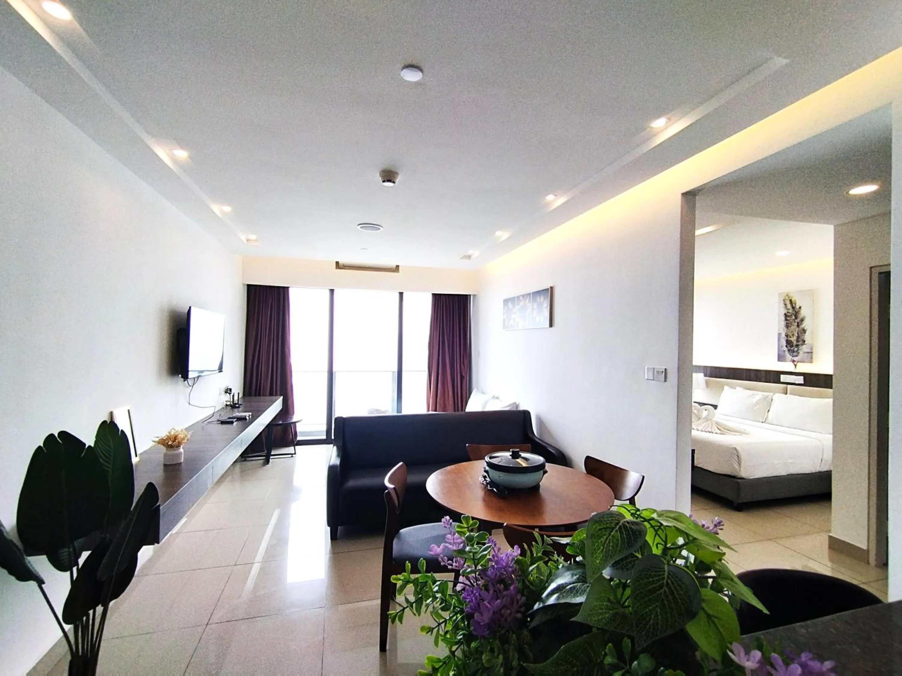 One-Bedroom Apartment with Balcony and Mountain View   in GENTING FoggyCold StayCation AT Ion Delemen By HAPYHOME