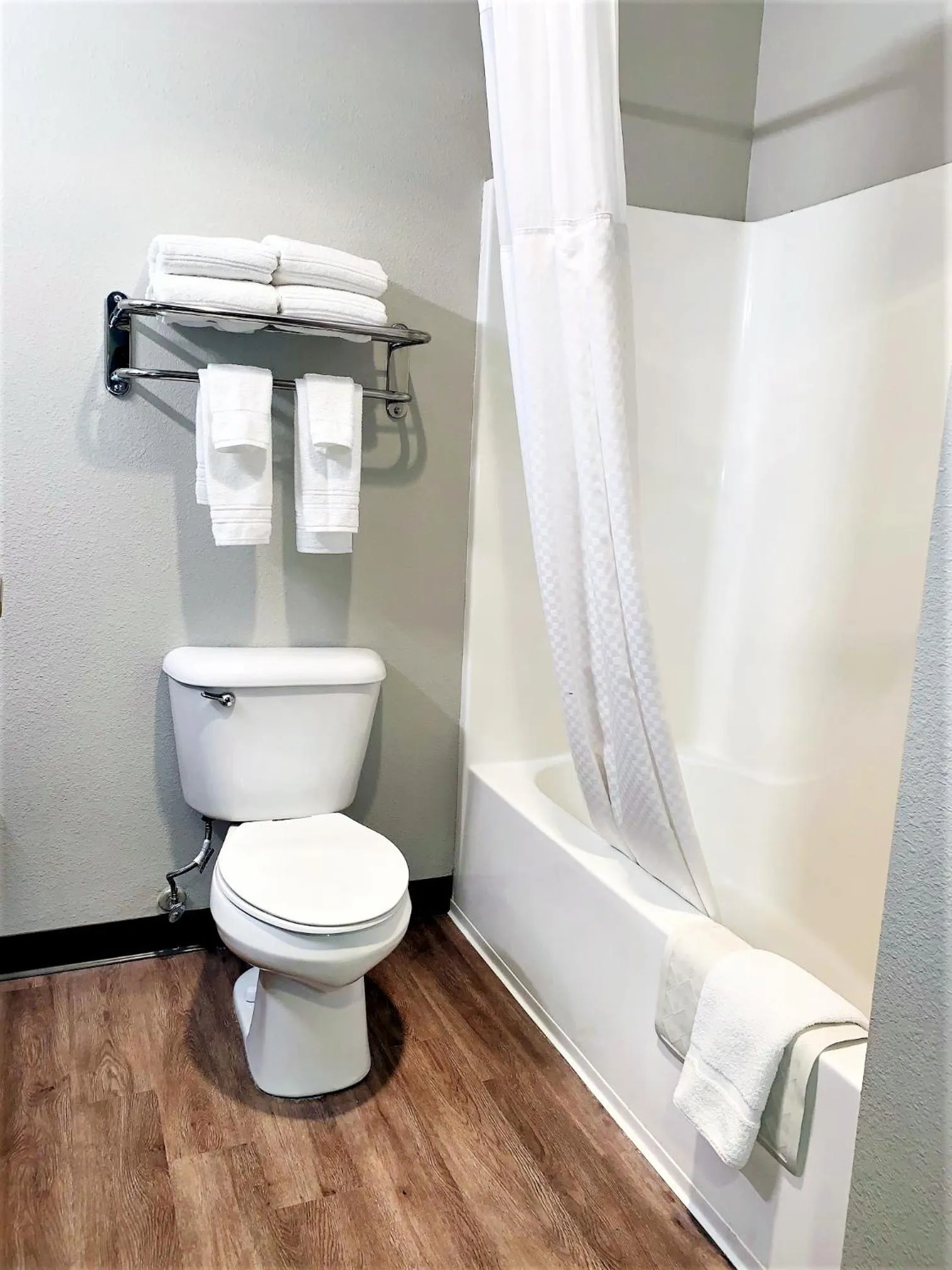 One-Bedroom King Suite - Non-Smoking in Days Inn by Wyndham Bernalillo
