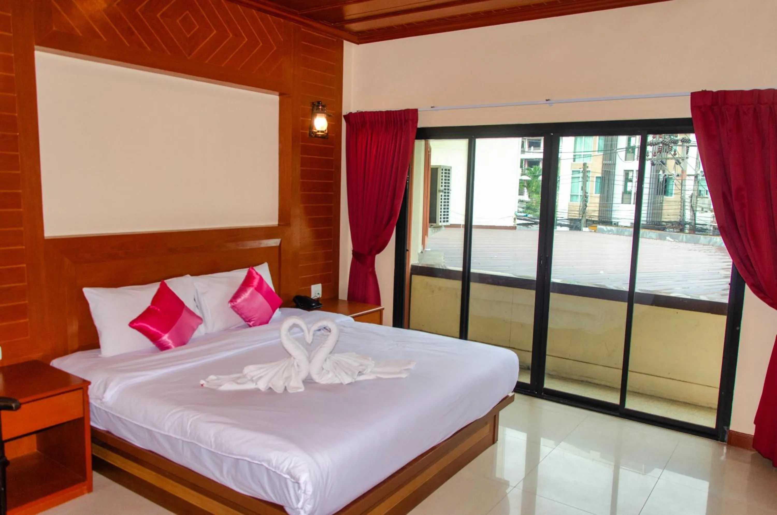 Deluxe Quadruple Room in Diva Patong Hotel