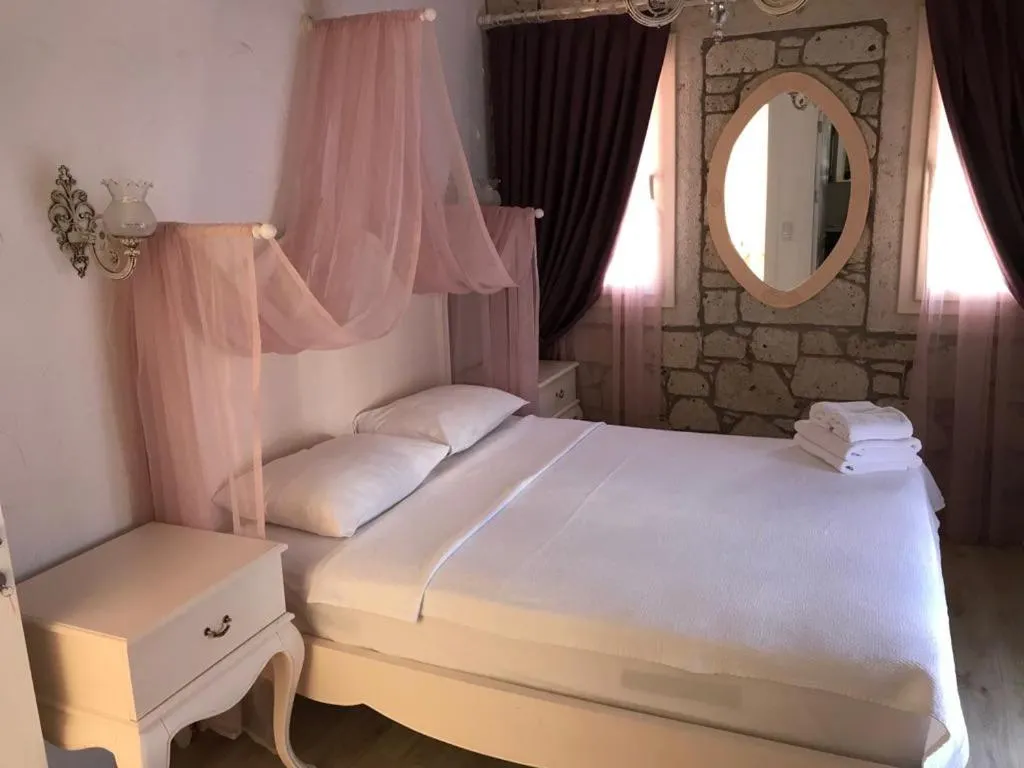Deluxe Room in Alacati Alaris Hotel