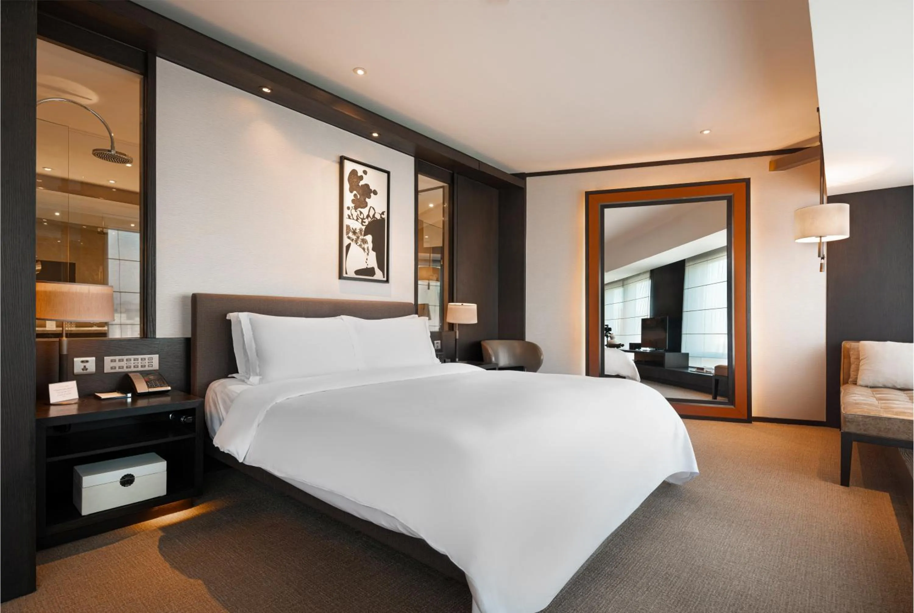 Club Deluxe King (Afternoon Tea + Soft Drink) - single occupancy in Rosewood Beijing