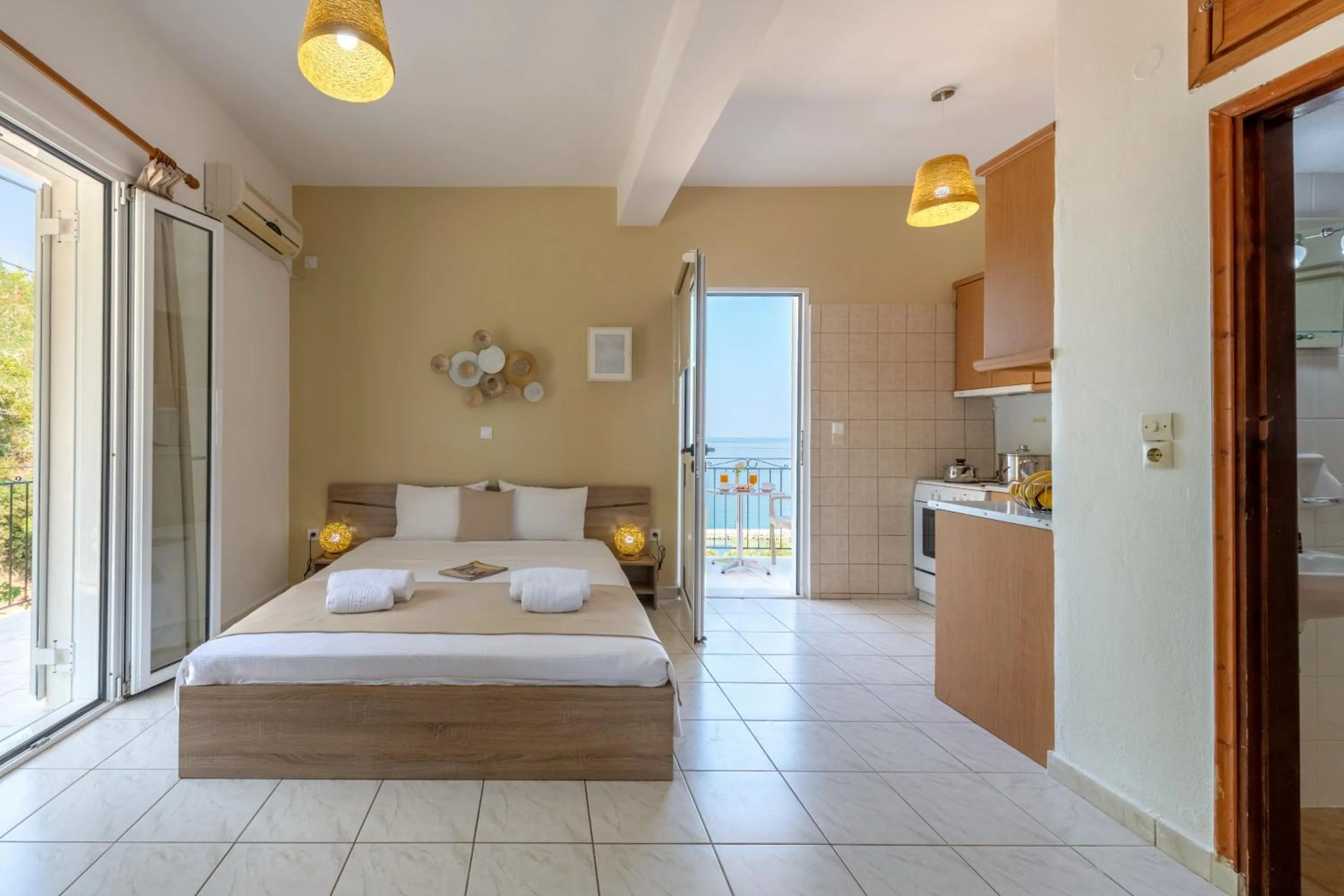 Deluxe Room with Sea View in Faro Del Porto