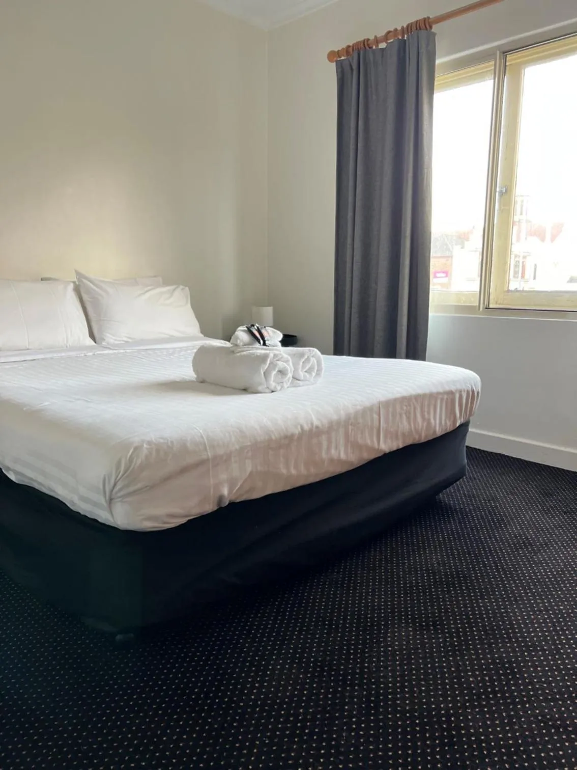 Queen Room in Star Bar Cafe & Hotel