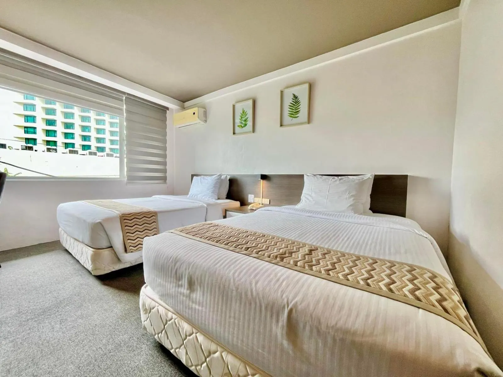 Superior Twin Room in 88 Courtyard Hotel