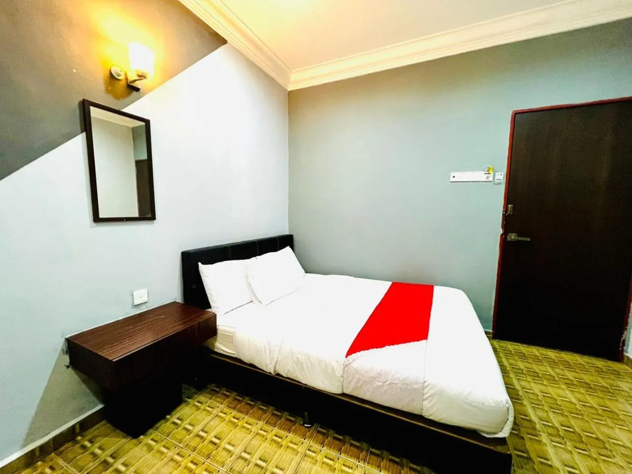 Standard Queen Room in DAILY INN HOTEL