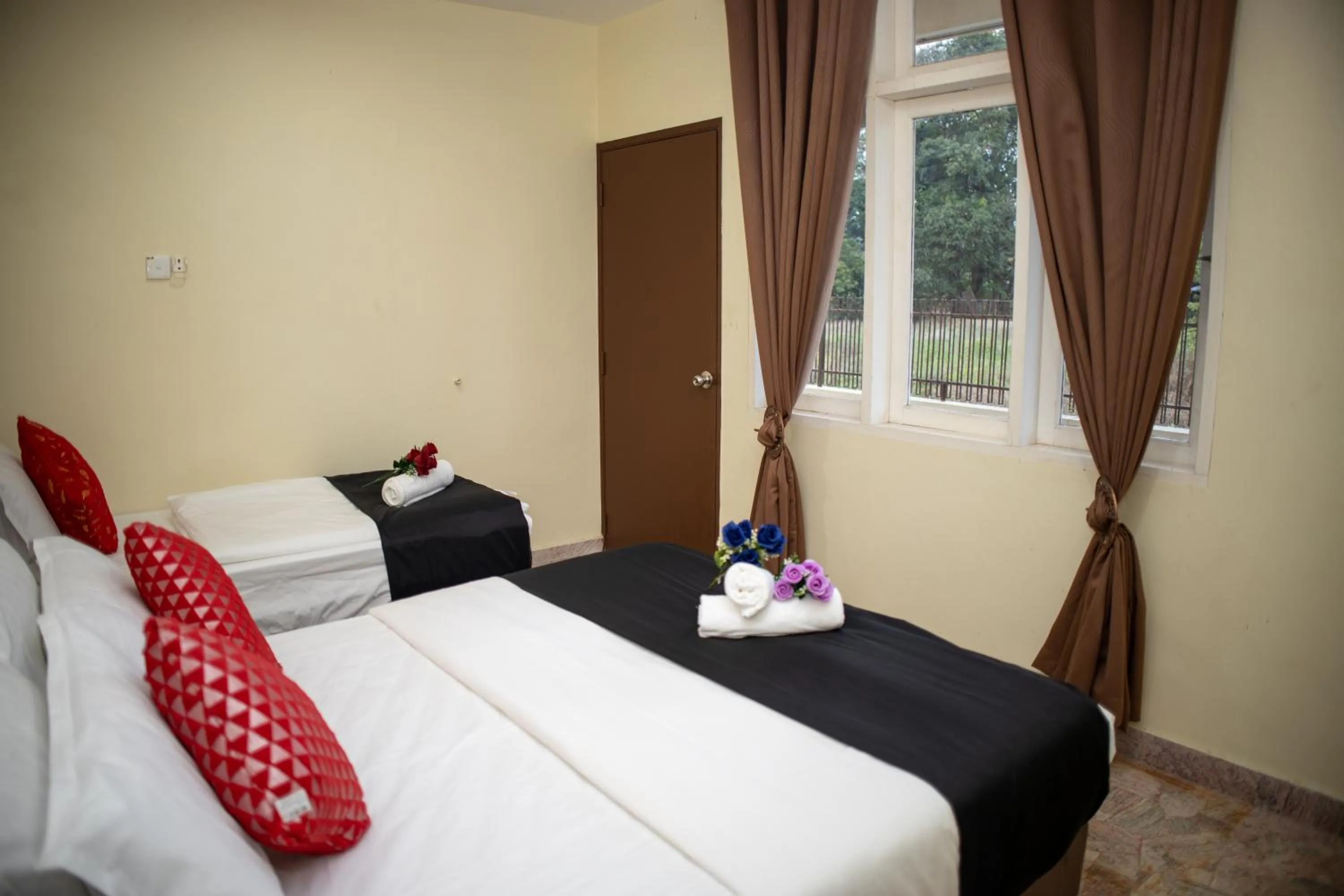 Deluxe Triple Room - single occupancy in Sweet Inn Guest House