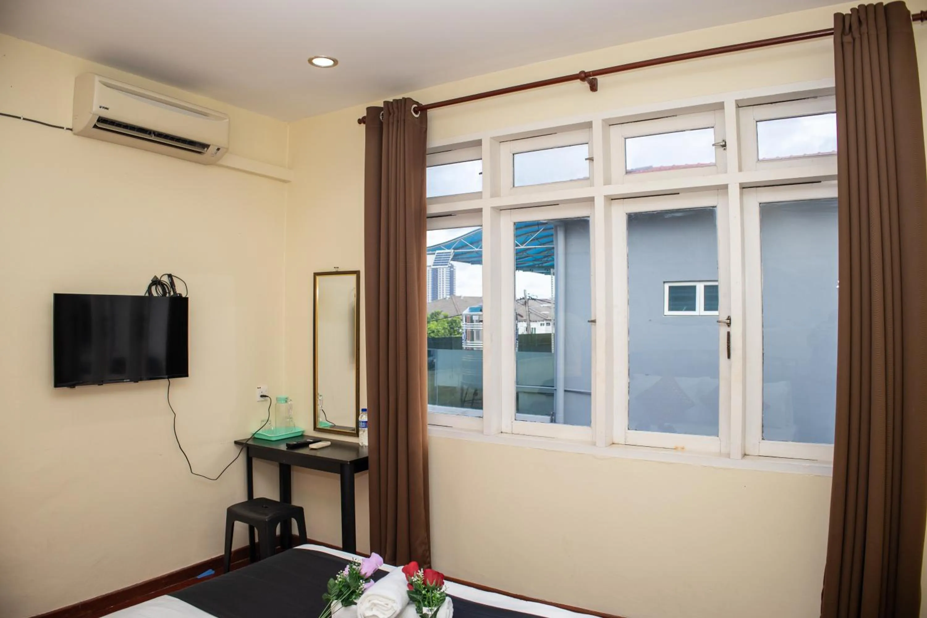 Quadruple Room with Private Bathroom in Sweet Inn Guest House