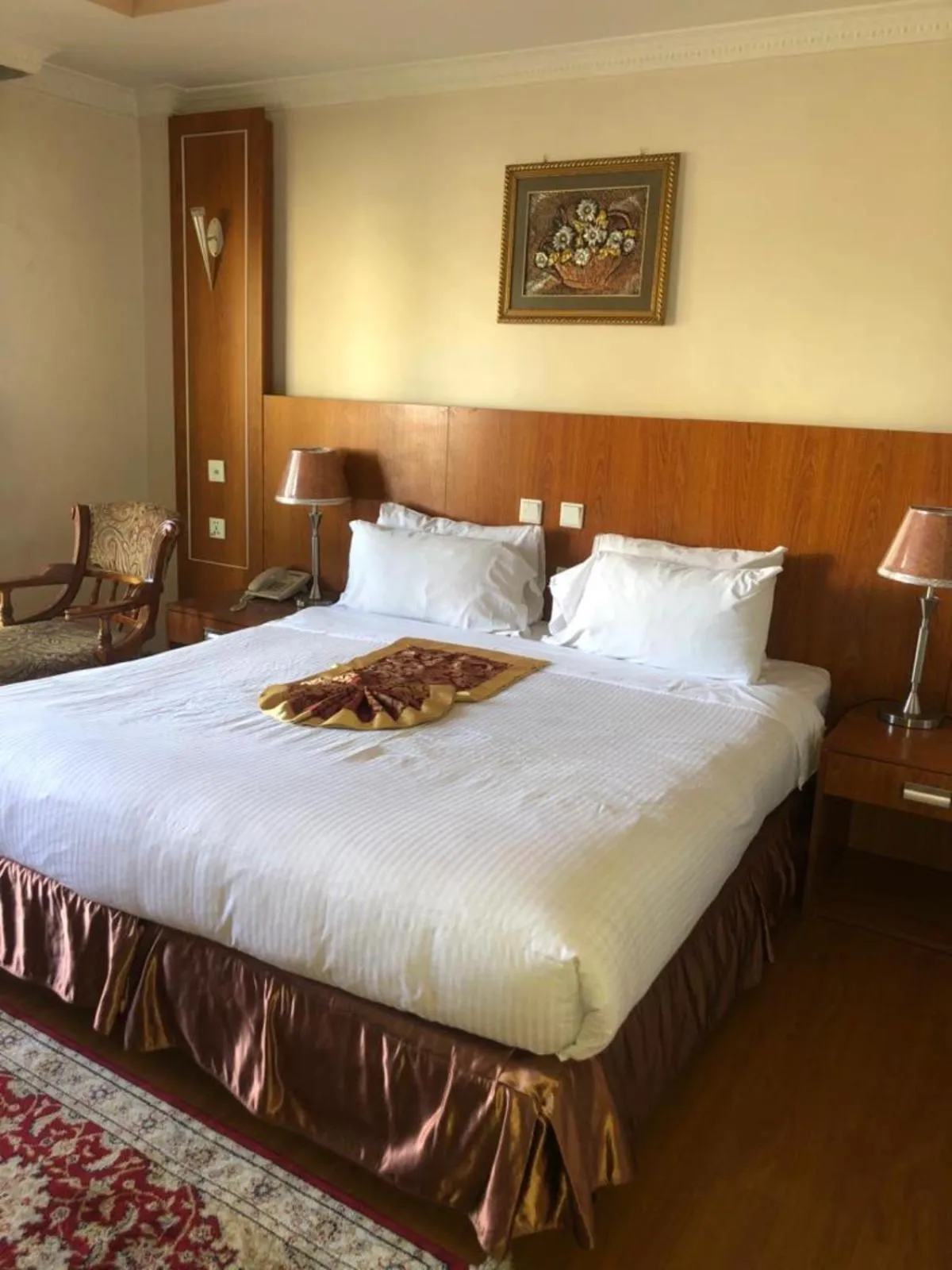 Deluxe Suite in Emmad Furnished Hotel