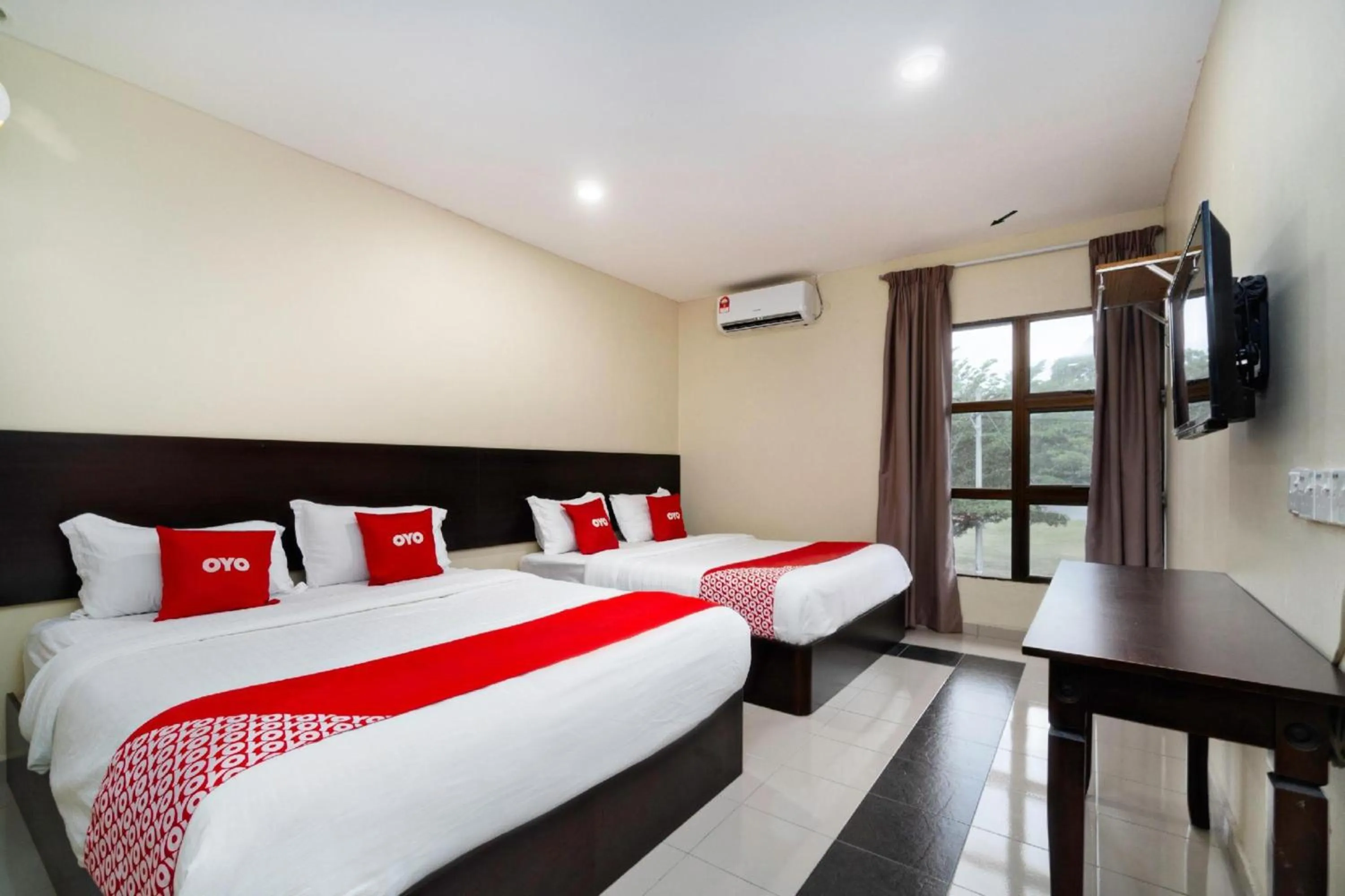 Family Suite in OYO 89960 Manjung Inn Hotel