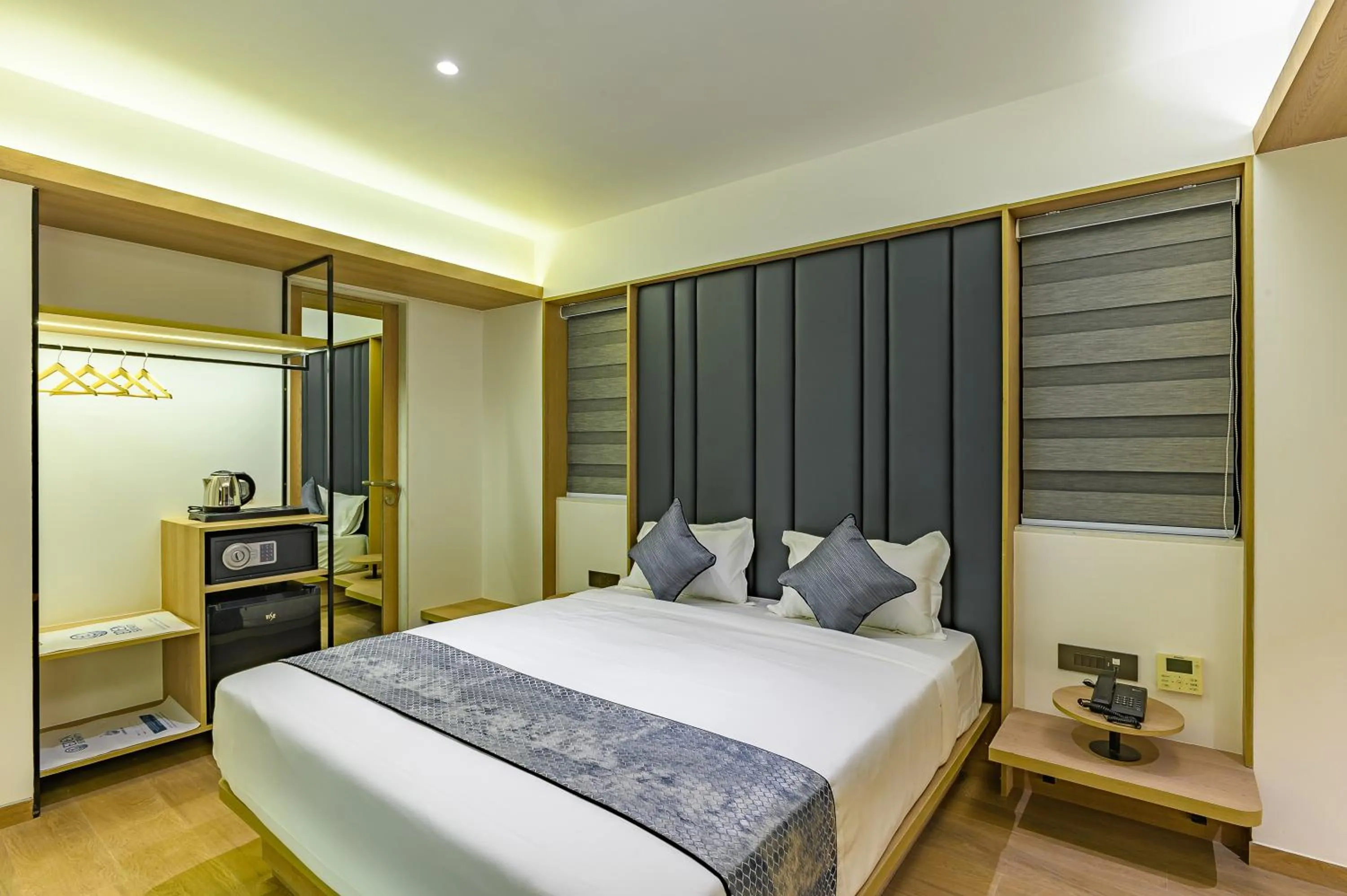 Platinum Room - single occupancy in Hotel Eden Serenity
