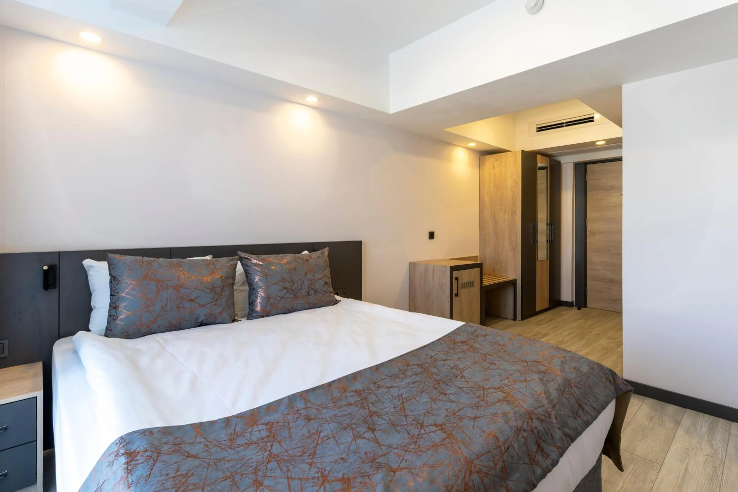 Deluxe Double Room in IRENIC HOTEL