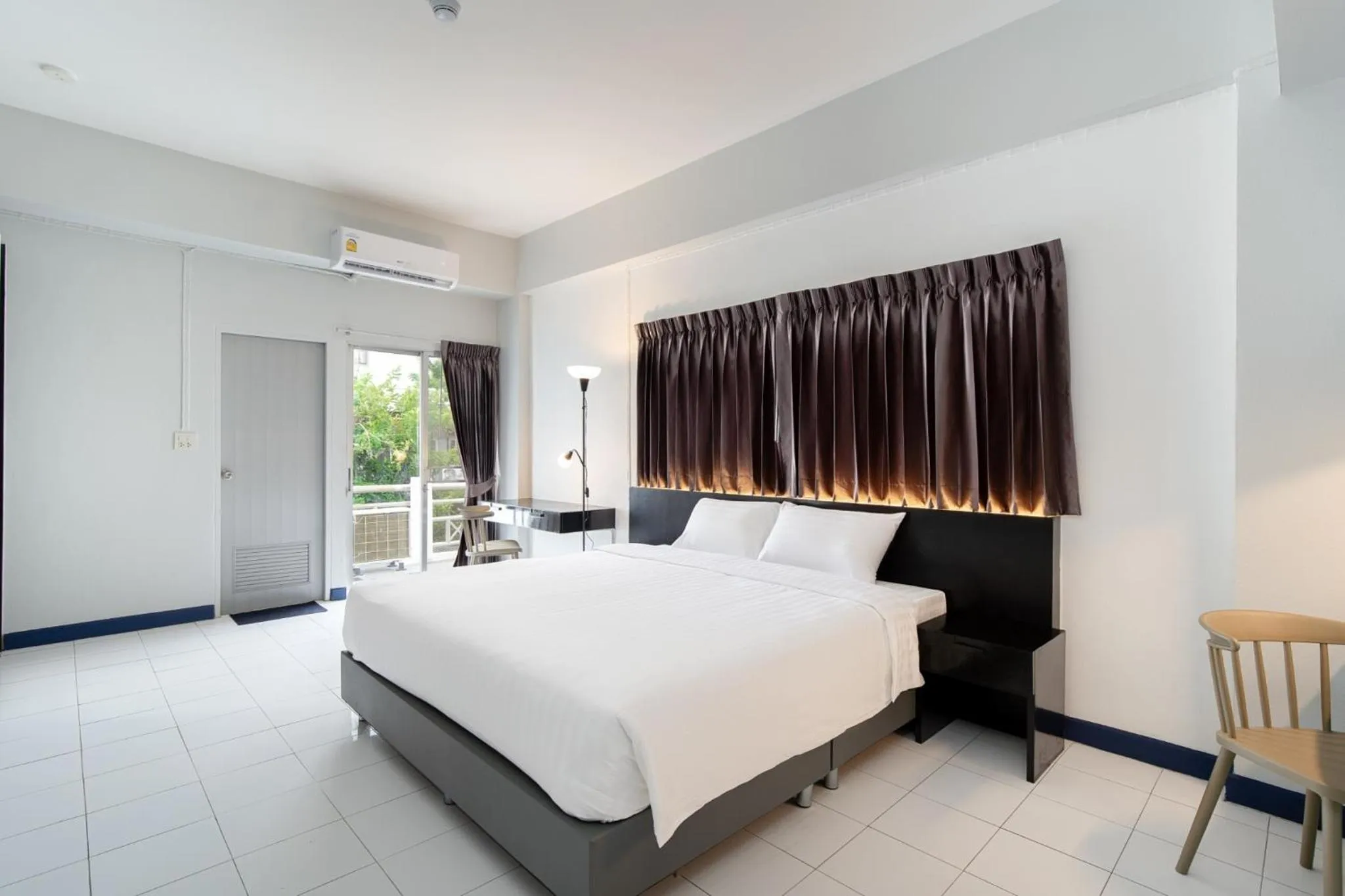 Standard Double Room in Capitel Rama 4