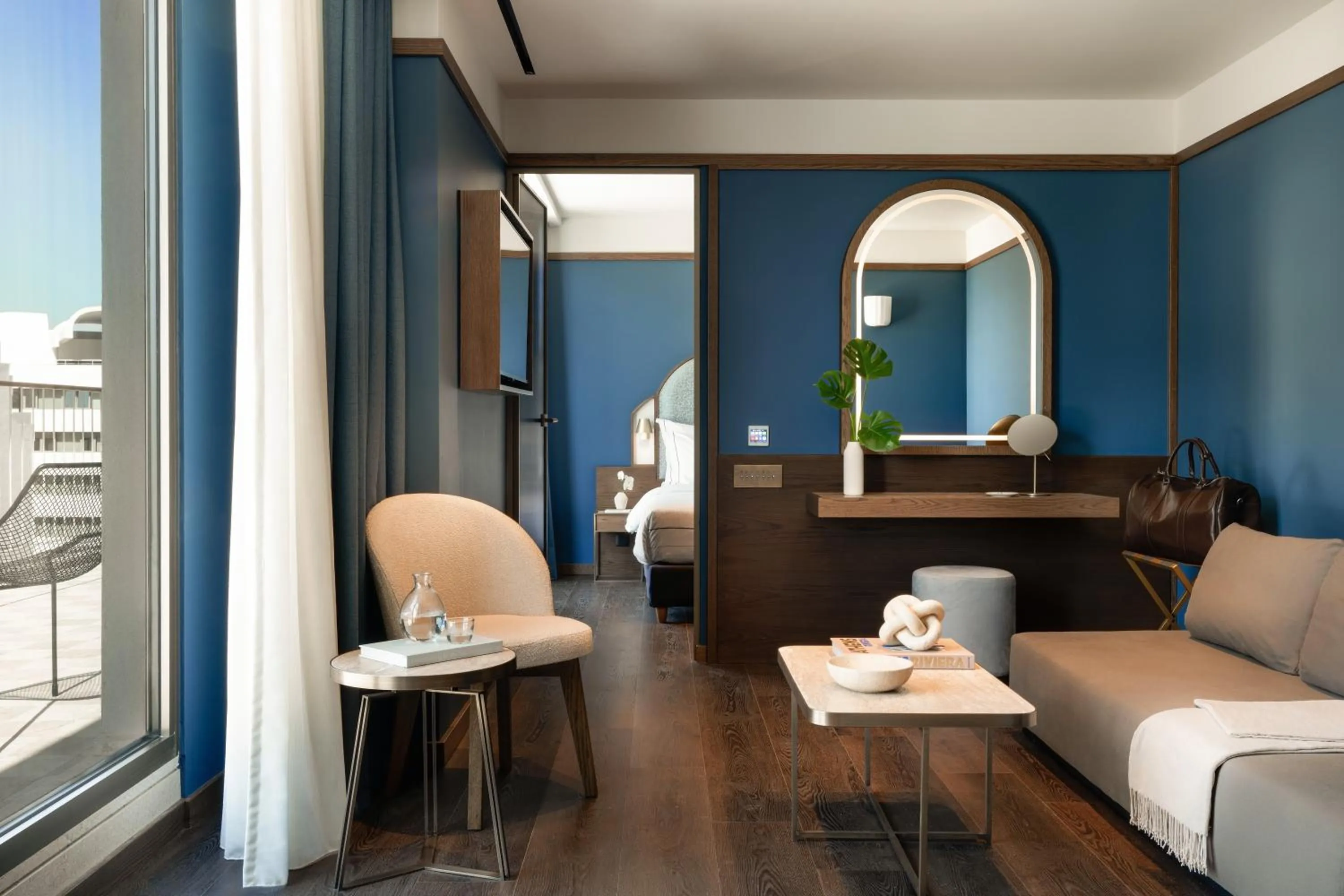 Suite in Mitsis N'U Piraeus Port