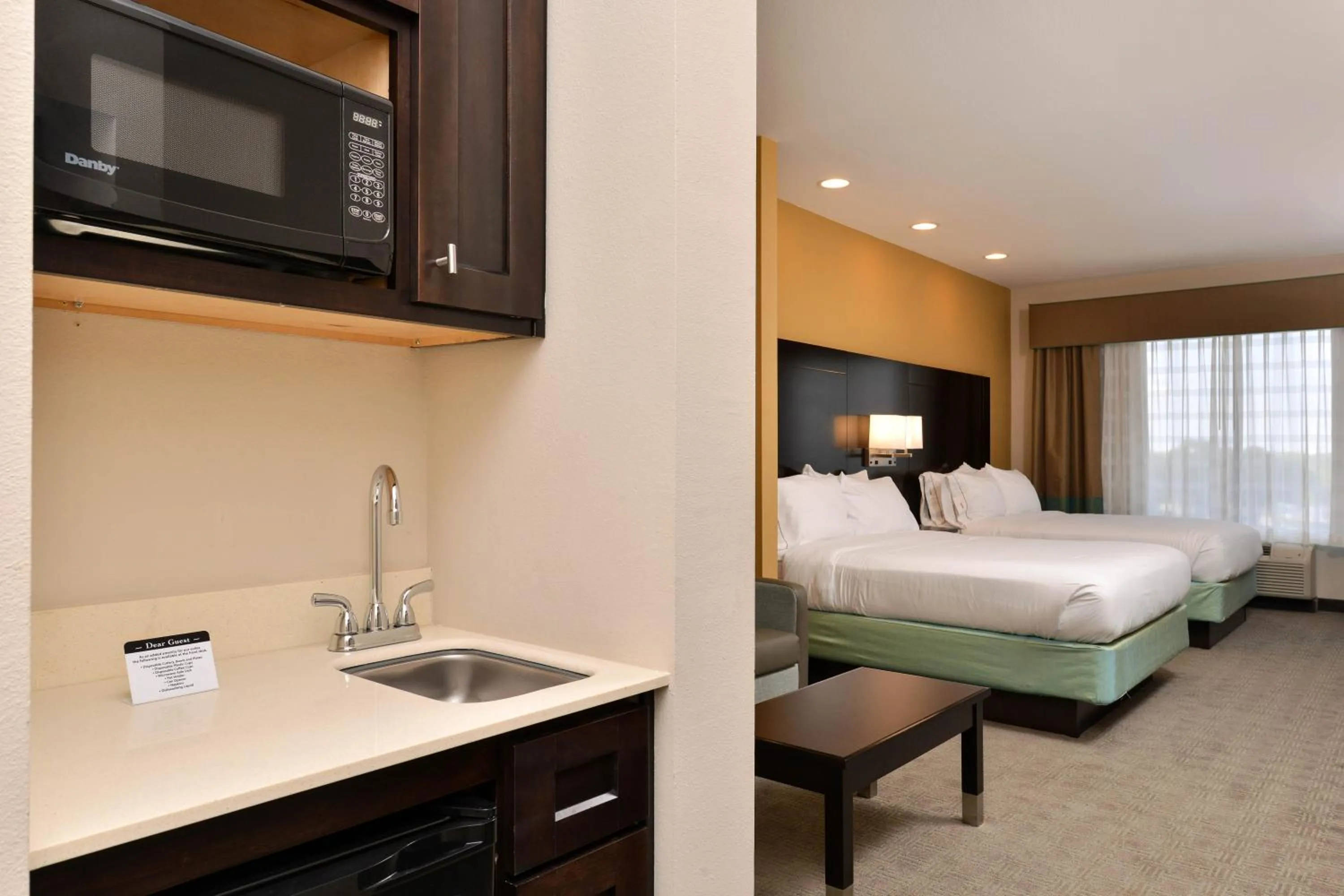 Queen Suite with Sofa Bed in Holiday Inn Express & Suites Austin South by IHG