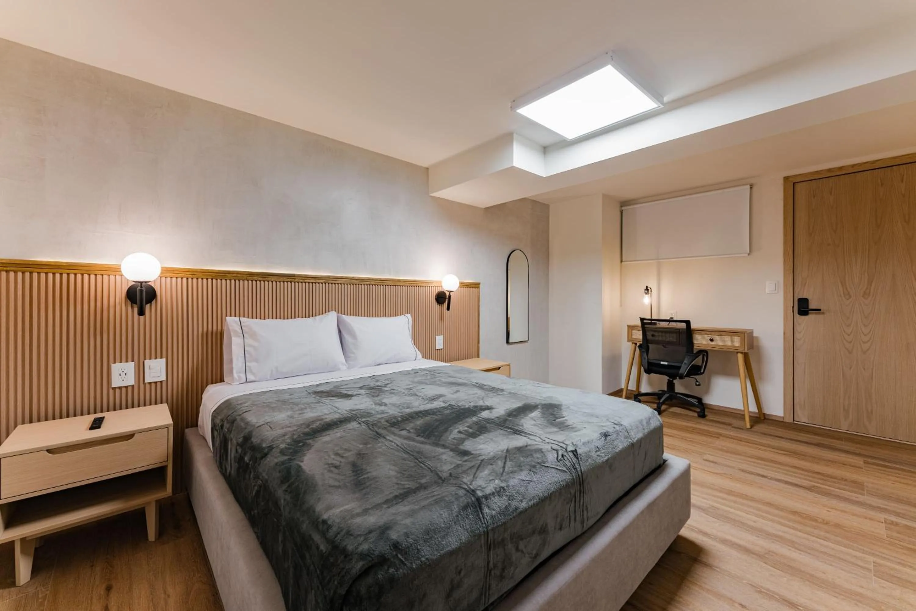 Deluxe Room in Escandon Suites by Escajal Rooms