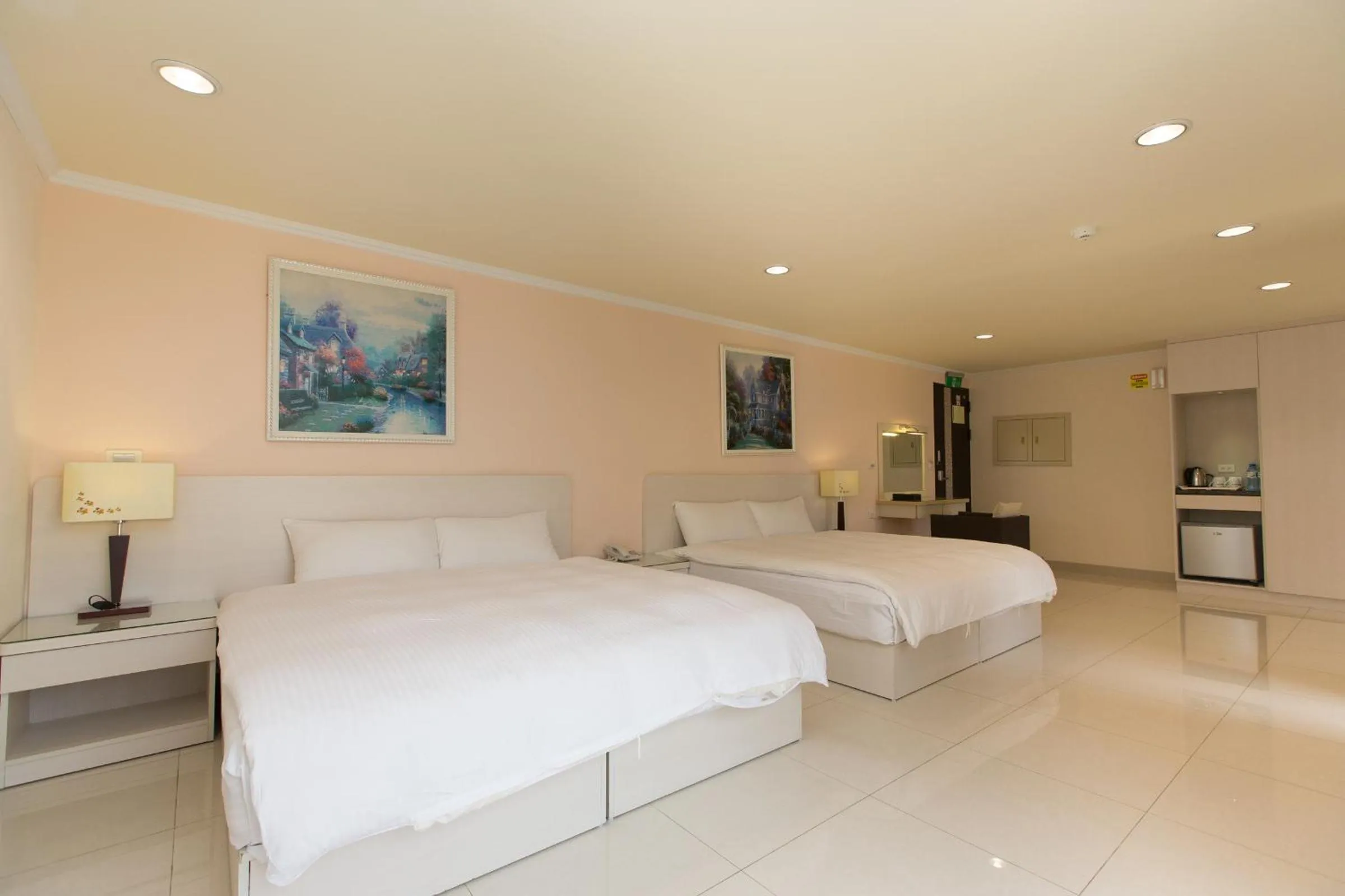 Quadruple Room in F Hotel - Sanyi