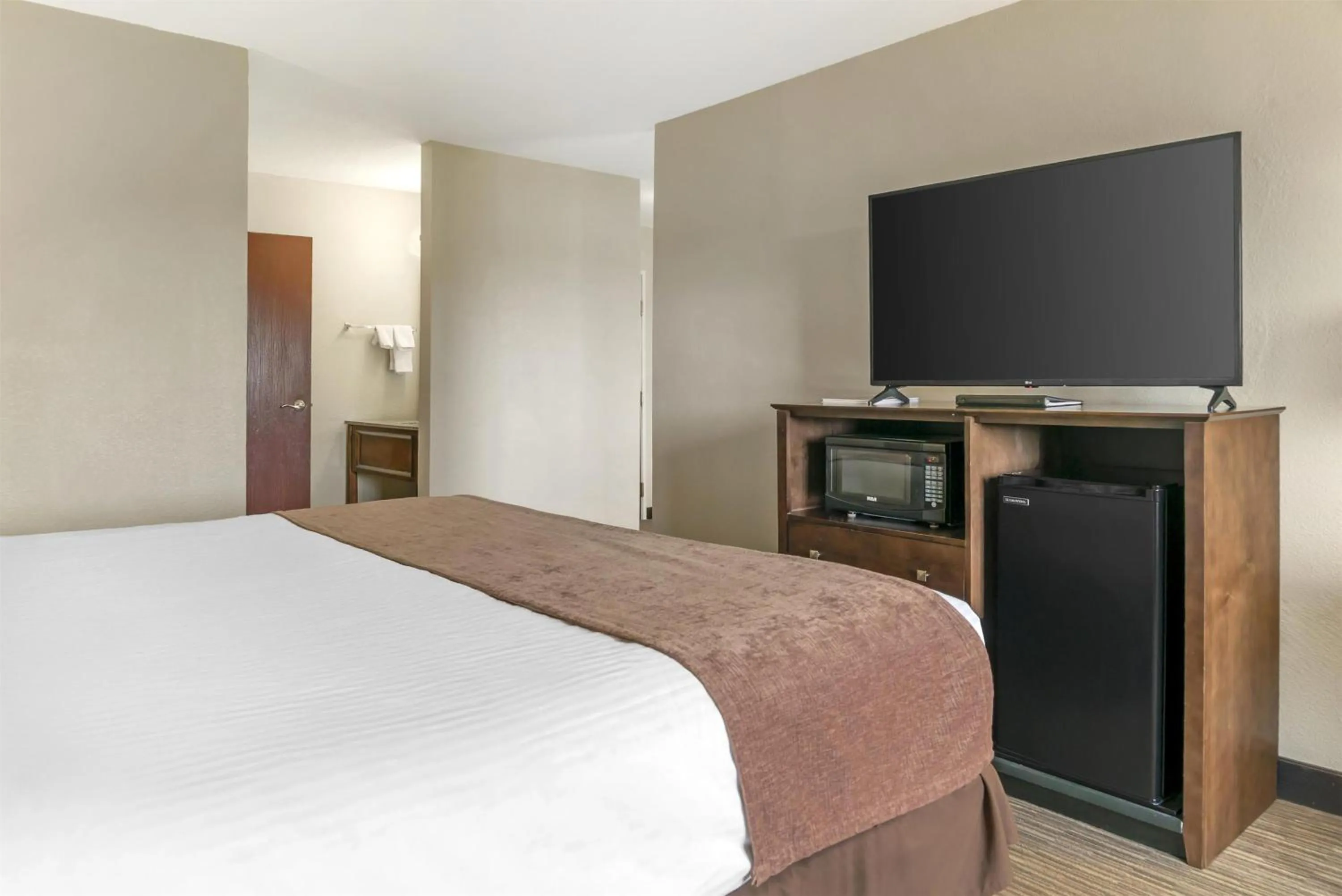 King Suite with River View  in Best Western Port Huron Blue Water Bridge