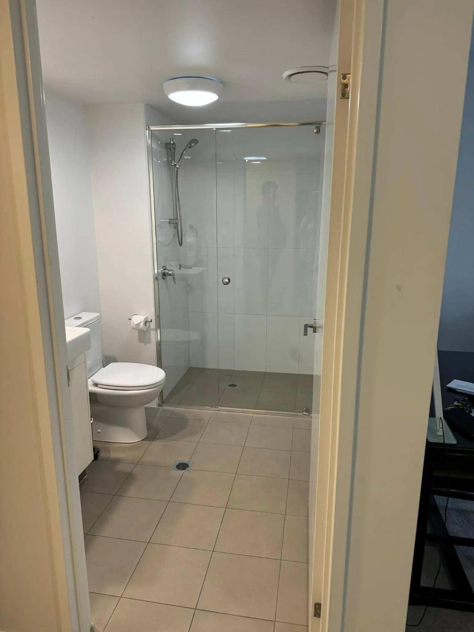 One-Bedroom Apartment in Gladstone Central Plaza Official