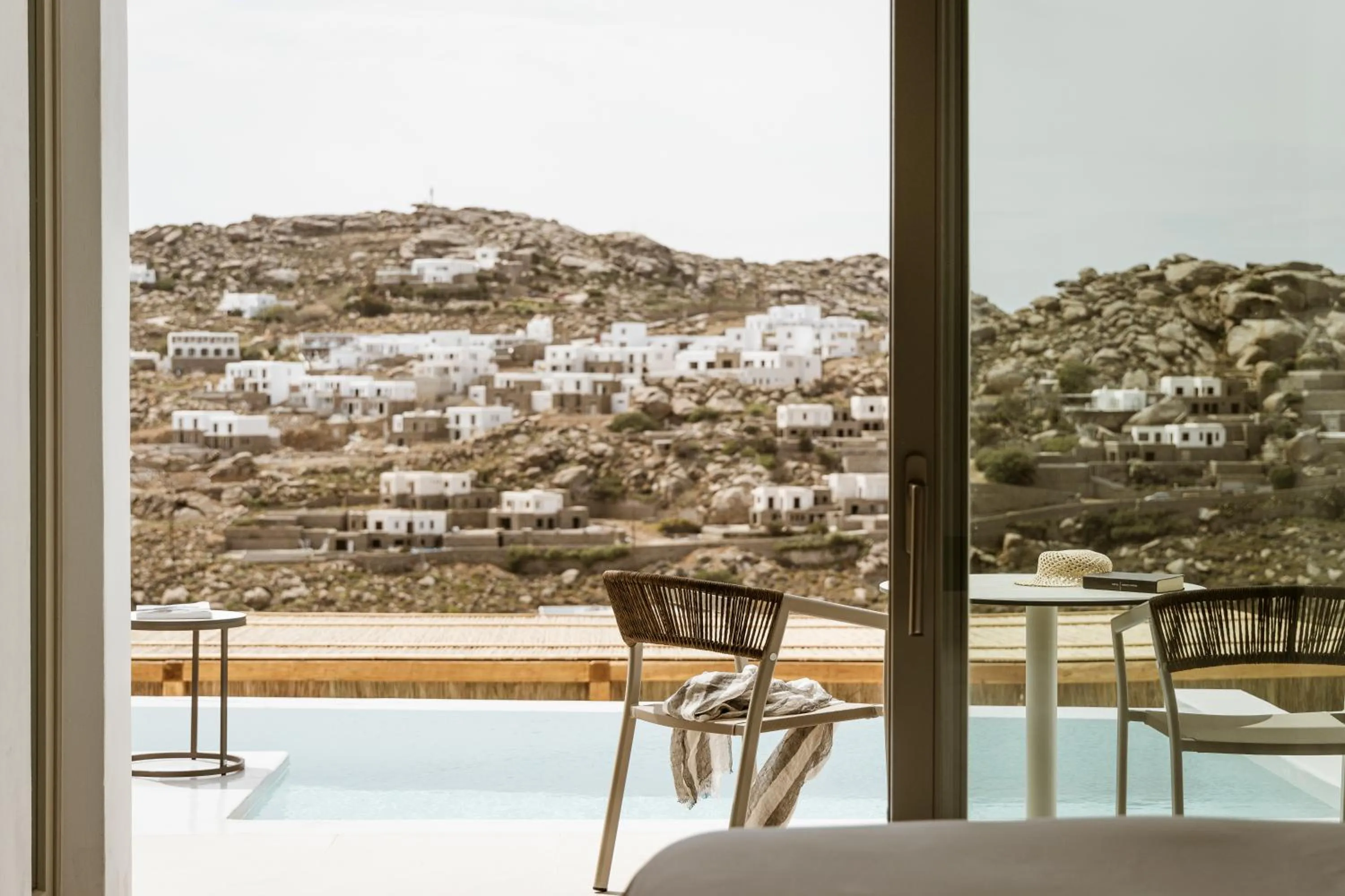 Pool Suite Side Sea View in Mykonos Flow - Super Paradise