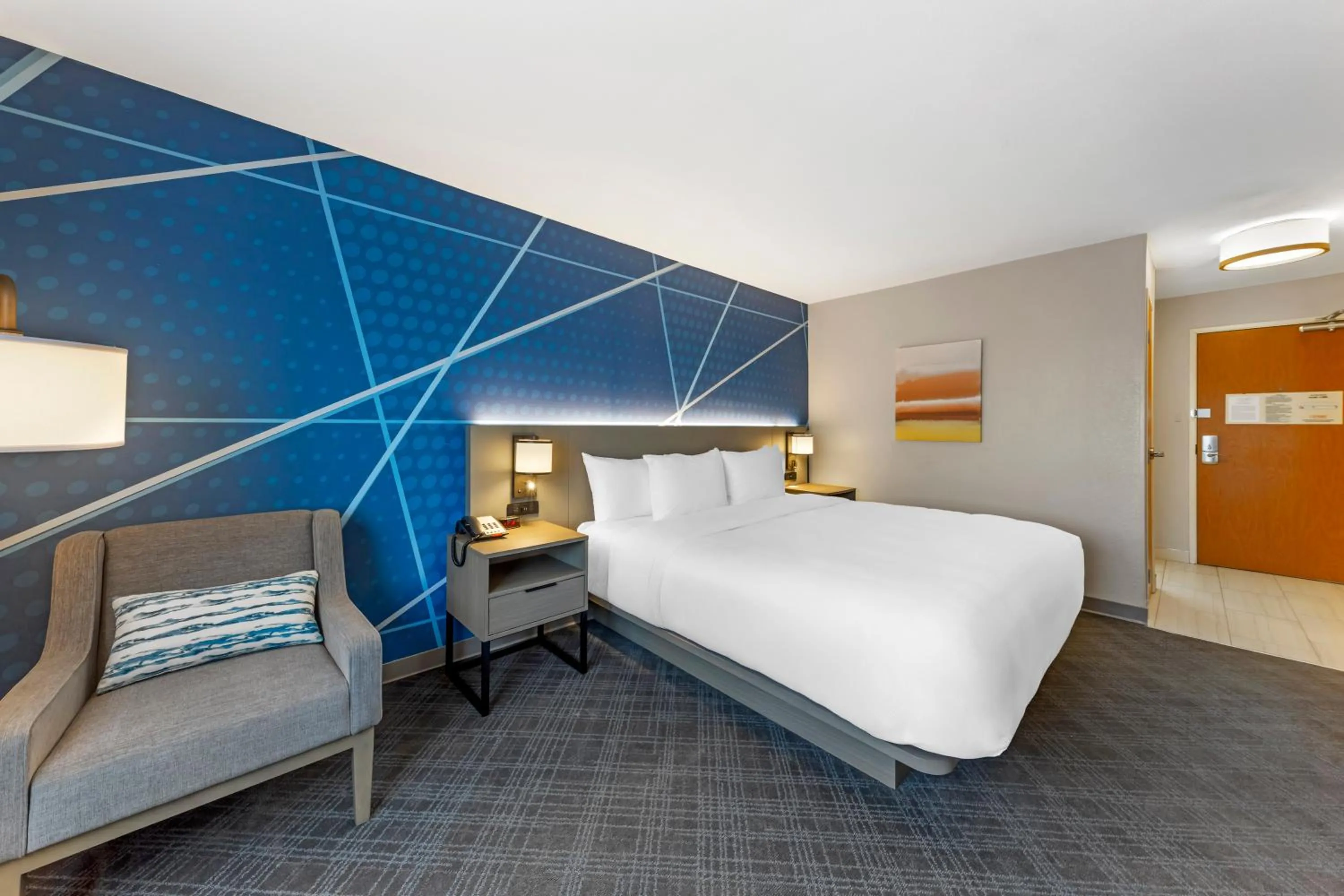 King Room - Non Smoking in Comfort Inn & Suites Oklahoma City North - Quail Springs