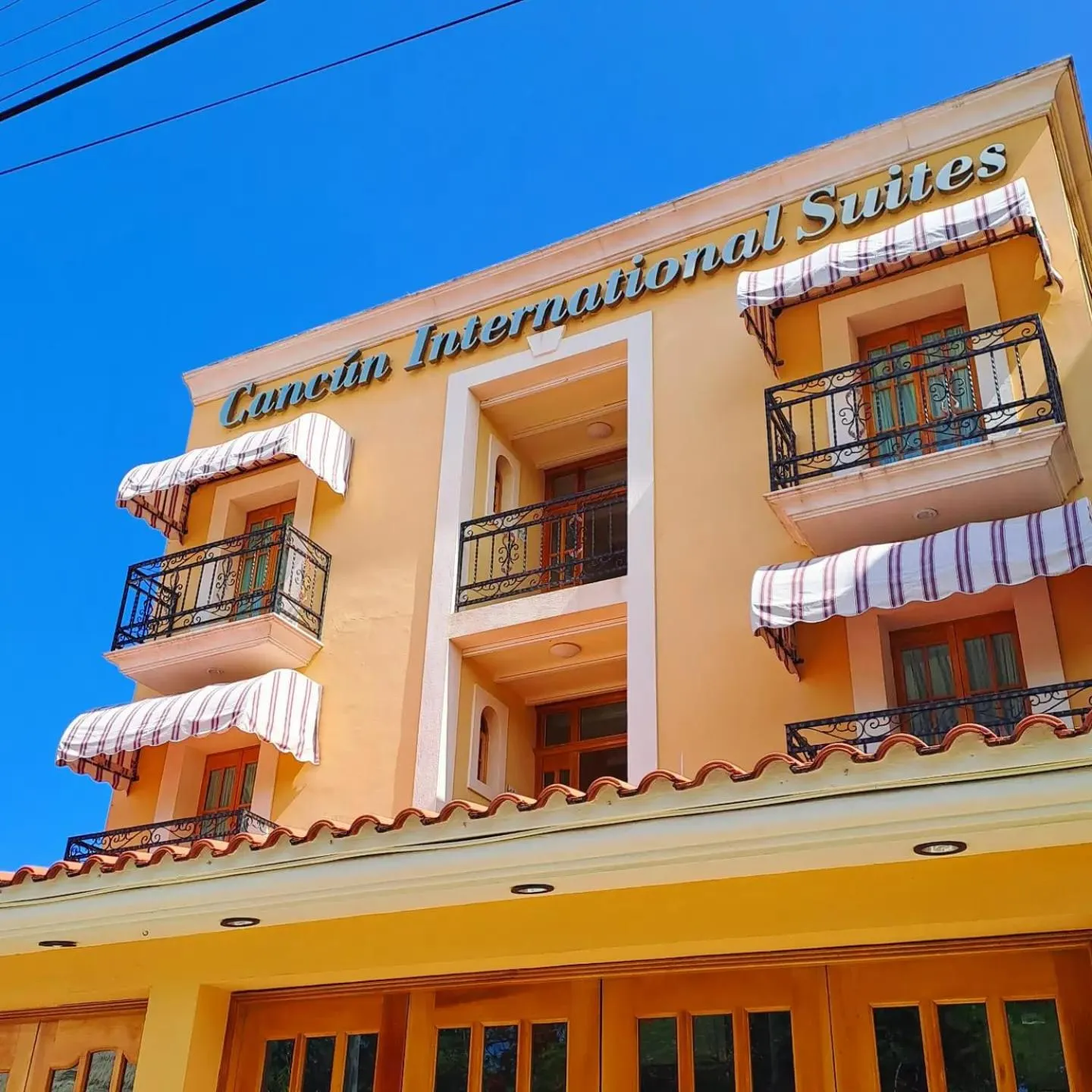 Cancun International Suites