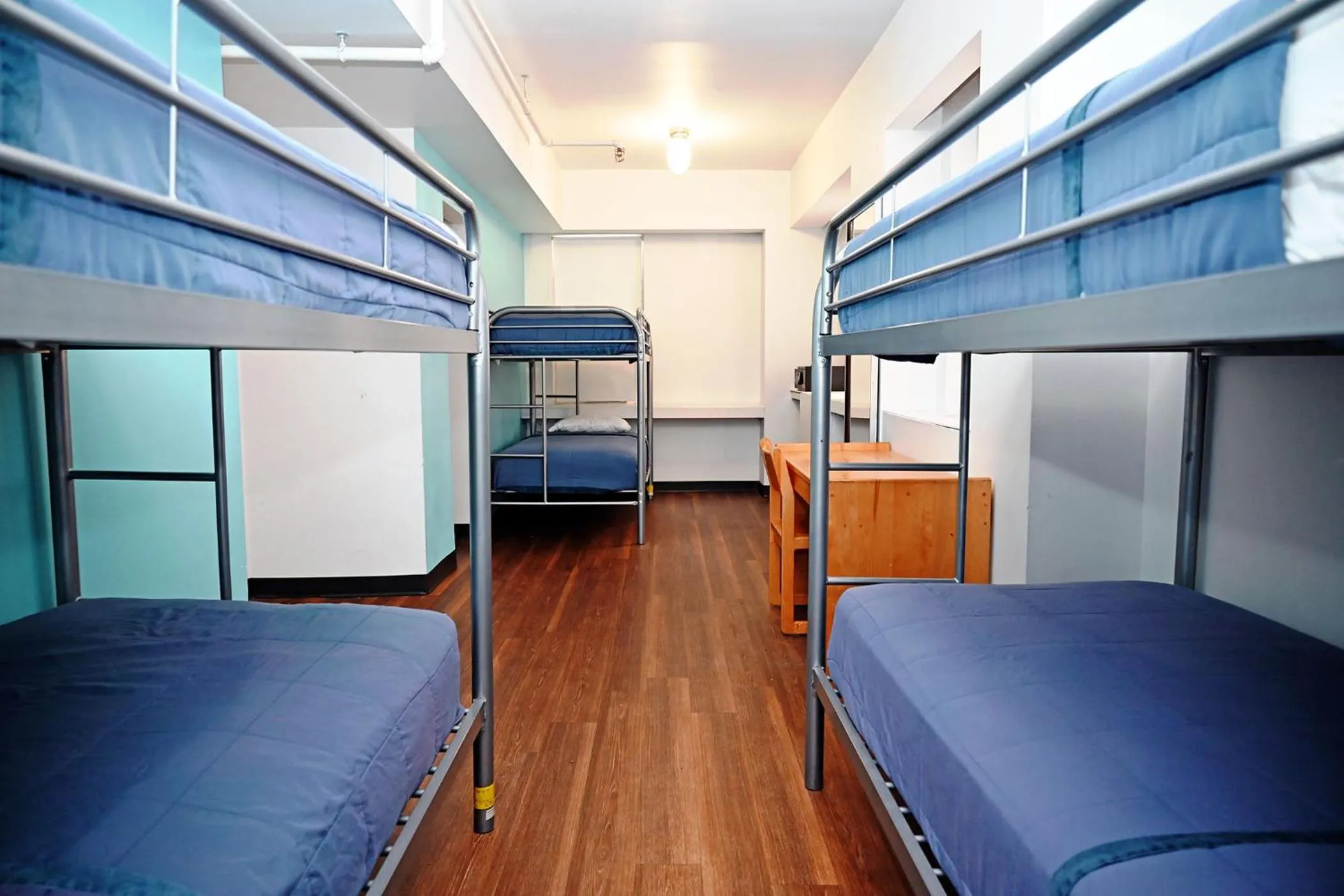 Private 6-Bed Dormitory Room with Shared Bathroom in West Side YMCA