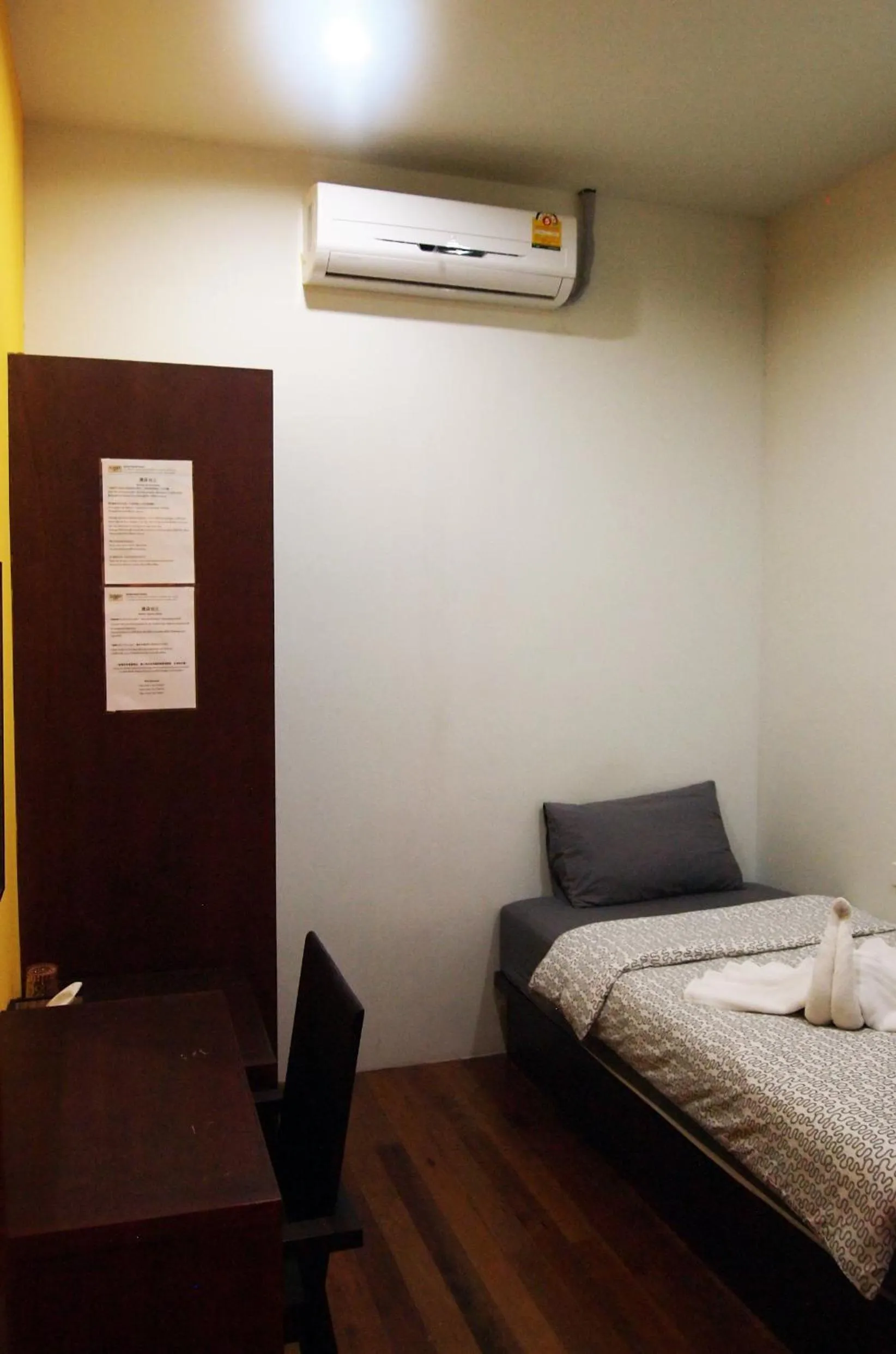 Superior Single Room - single occupancy in Phuket Sunny Hostel