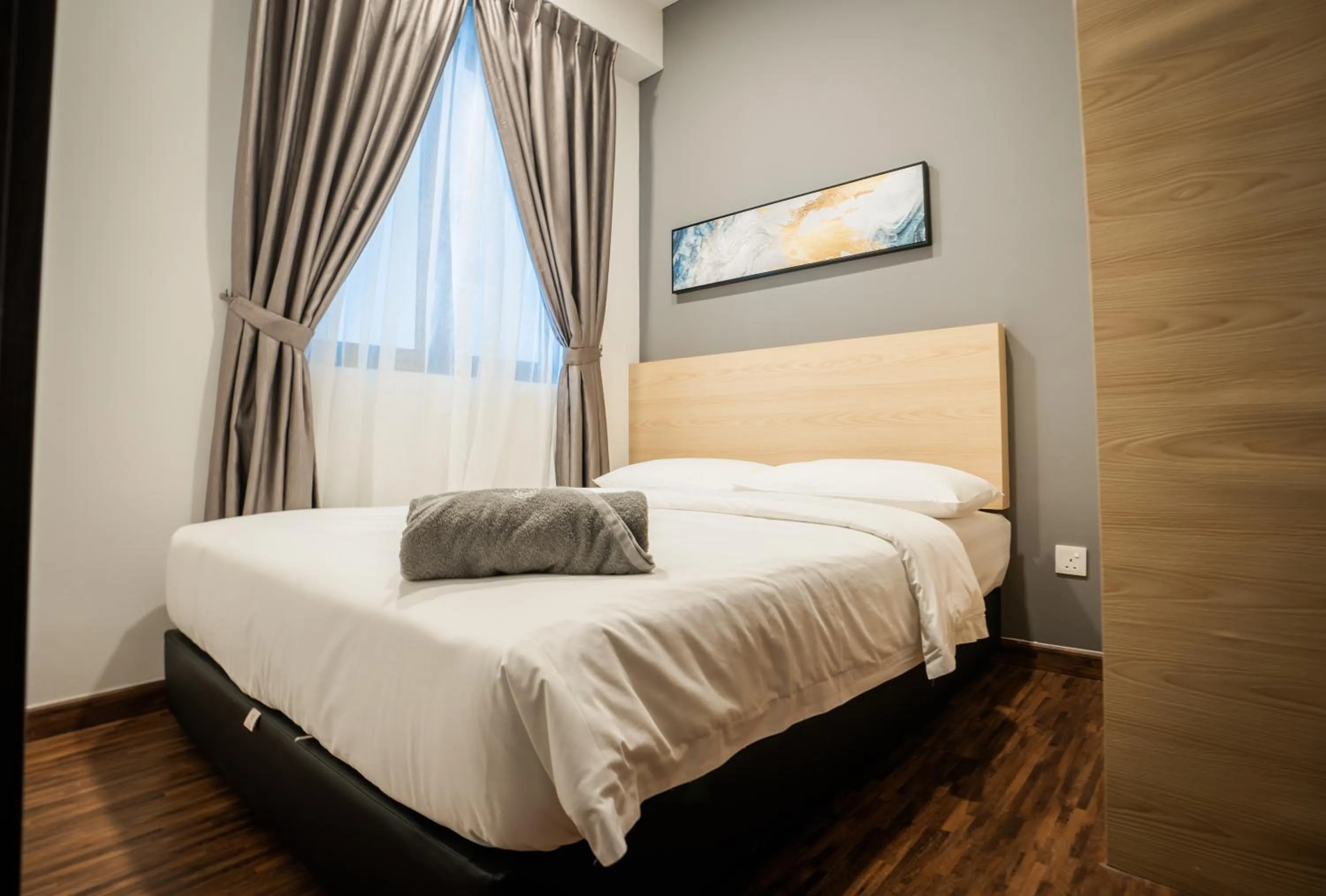 Deluxe King Room in K Avenue by Pinstay