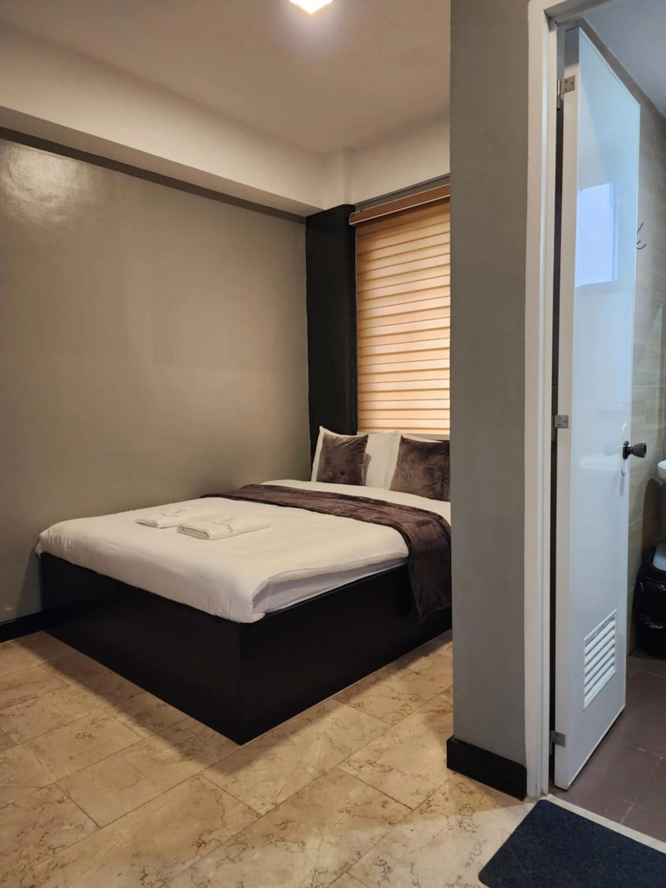 Deluxe Double Room (2 Adults + 1 Child) in Grayhouse Inn Tagaytay