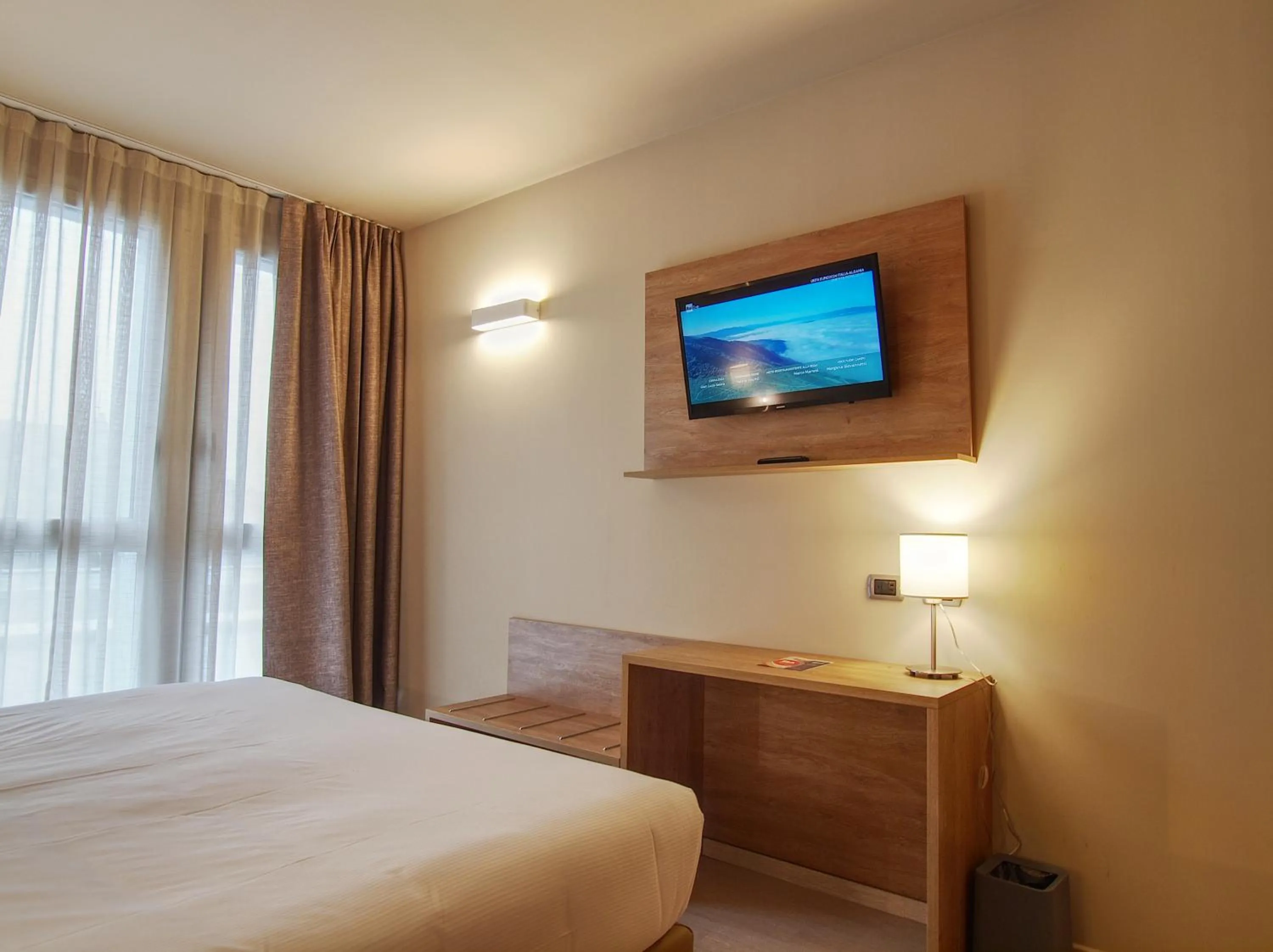 Single Room in Tower Hotel Malpensa