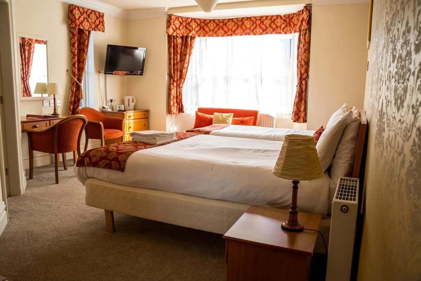 Family Room (2 Adults + 2 Children) in Farnley Tower Guesthouse