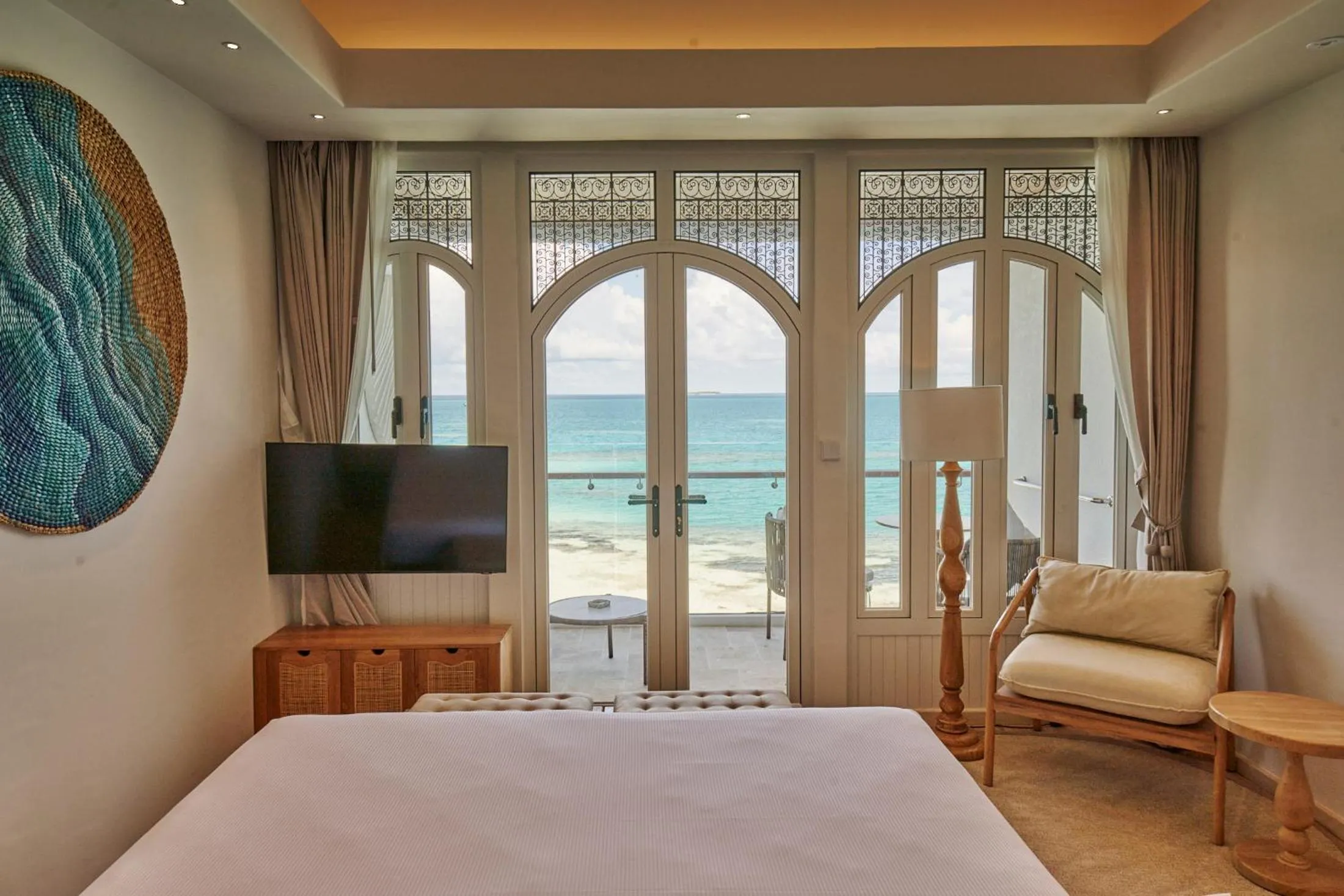 Premium Deluxe Seaview Room in Stone Hotels Dhiffushi