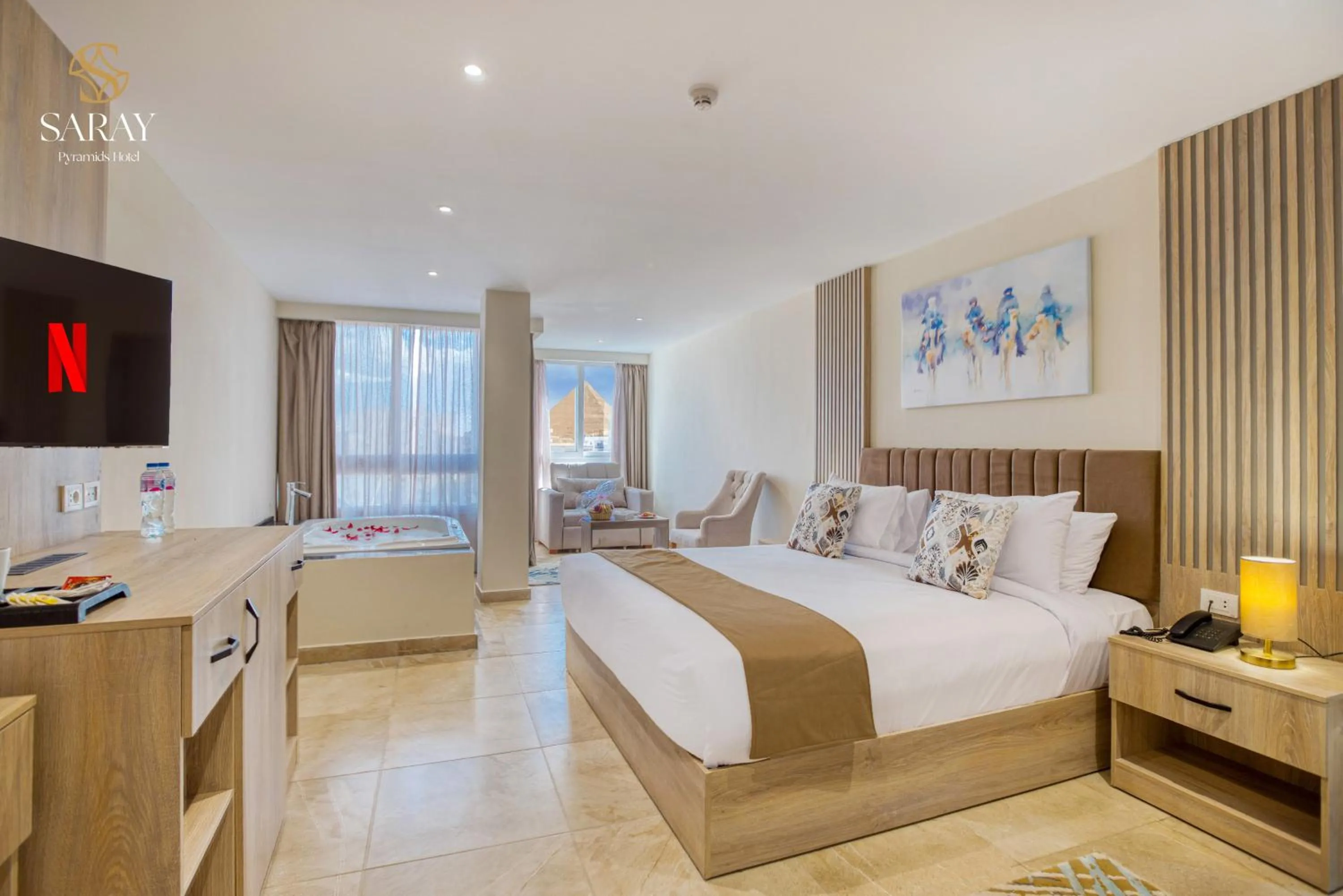 Jacuzzi Suite with Pyramids View in Saray Pyramids & Museum View Hotel