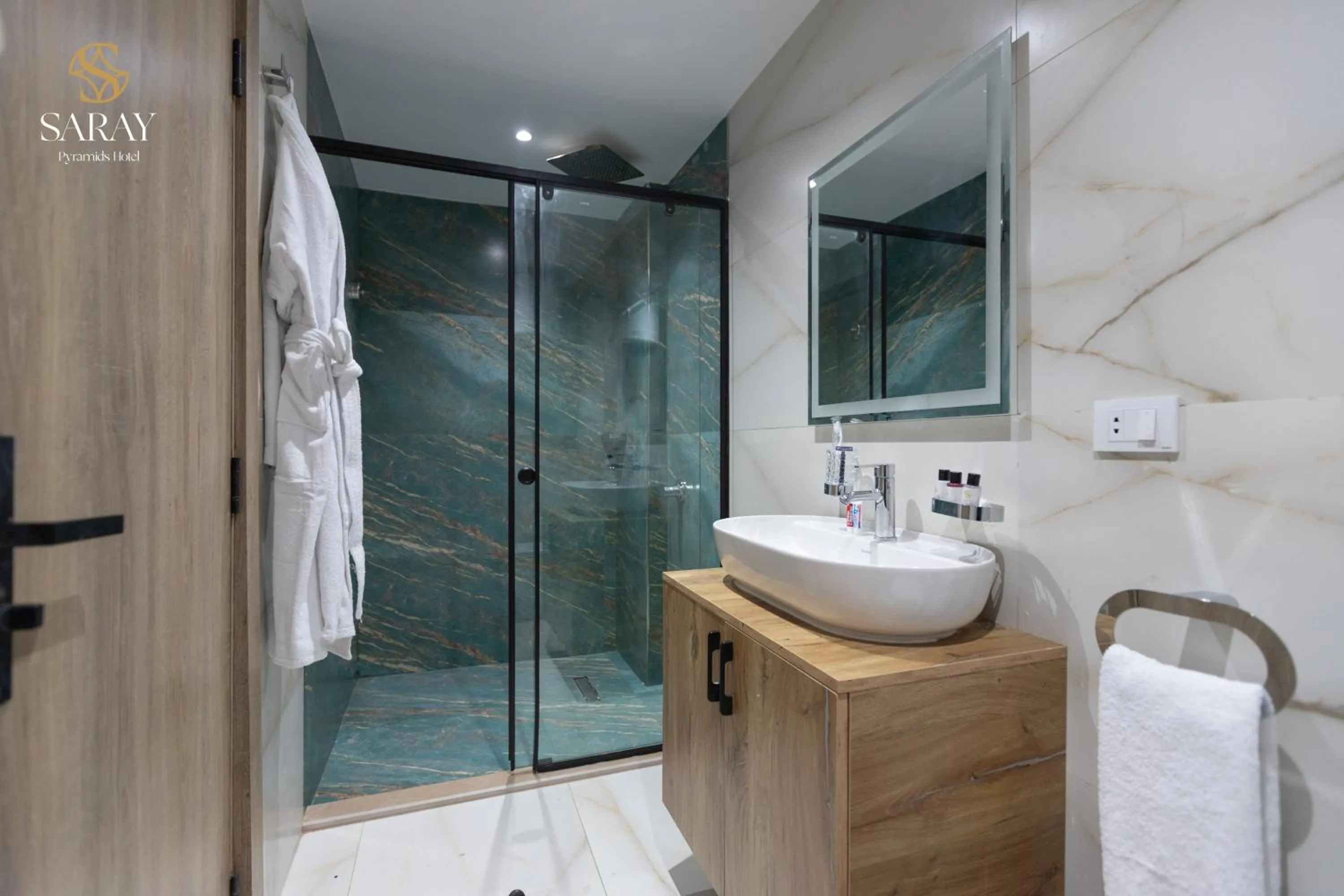 Family Suite with Terrace and Pyramids View in Saray Pyramids & Museum View Hotel