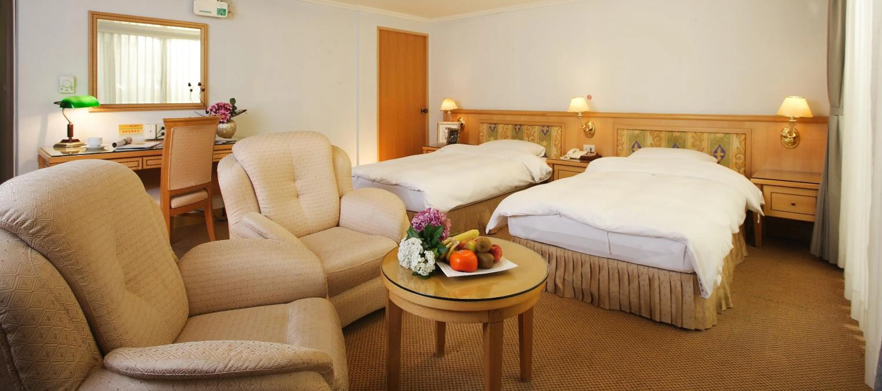 Deluxe Twin Room - single occupancy in Kingdom Hotel