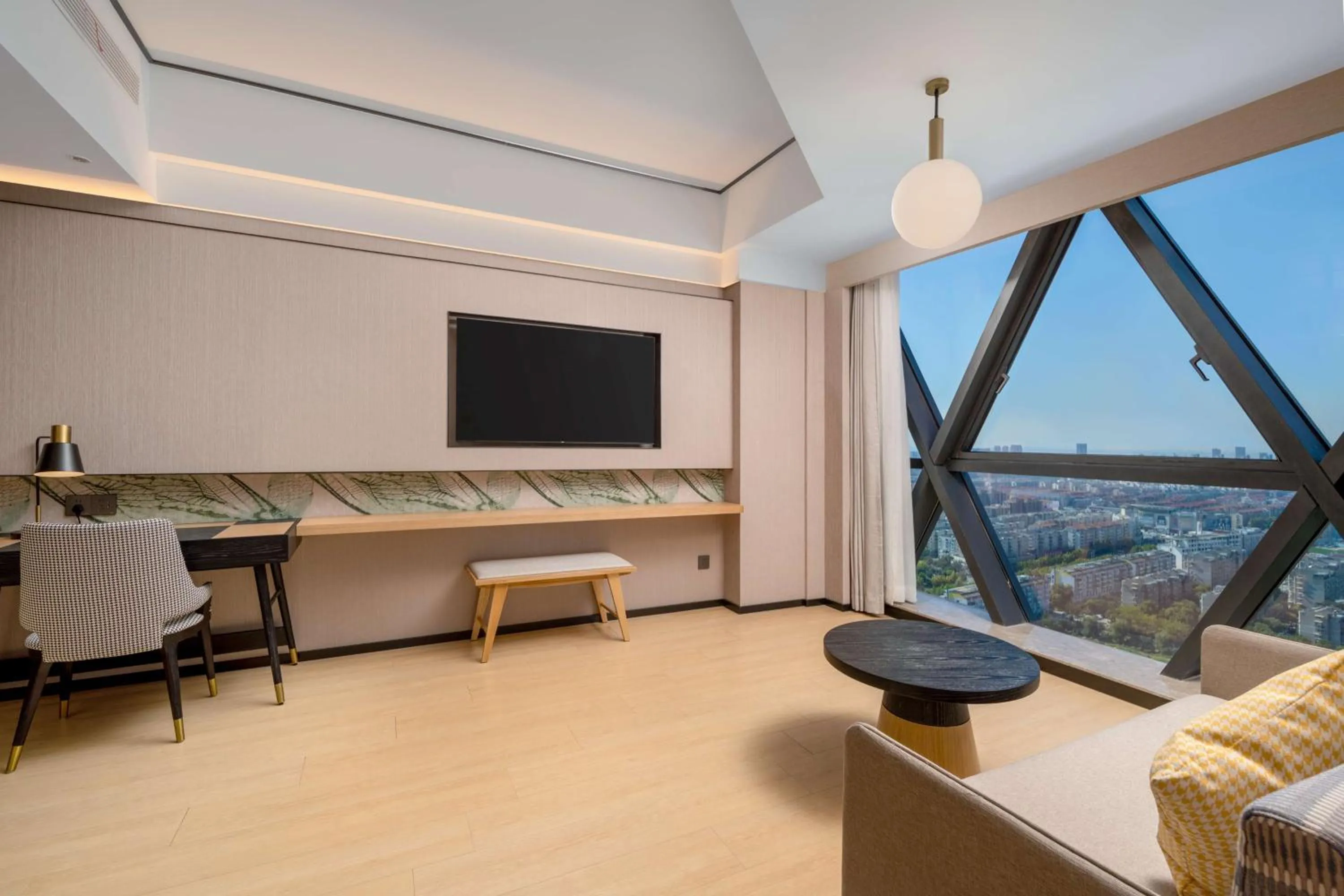 Deluxe King Suite in Hilton Garden Inn Nantong Haohe Scenic Area