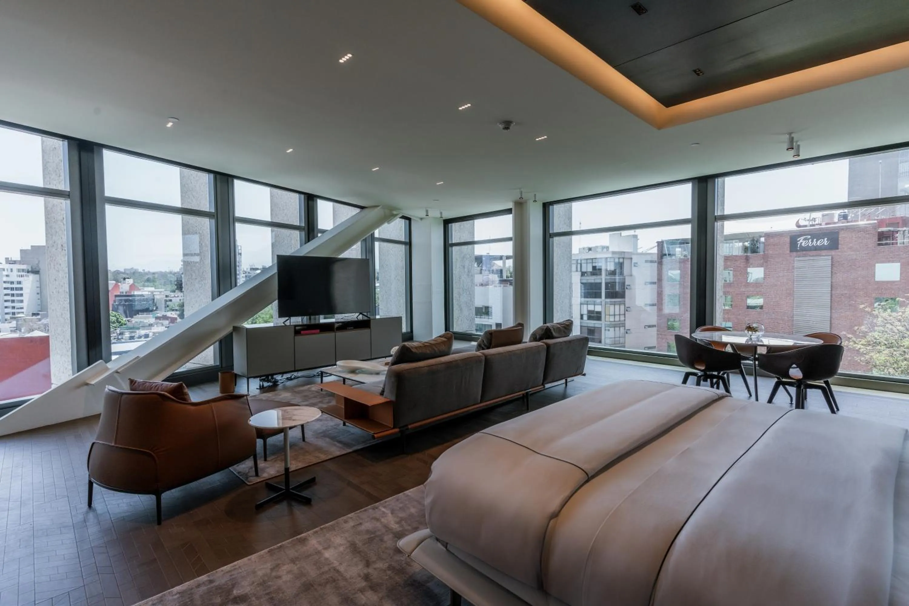 Presidential Suite in Alexander, Member of The Leading Hotels of the World