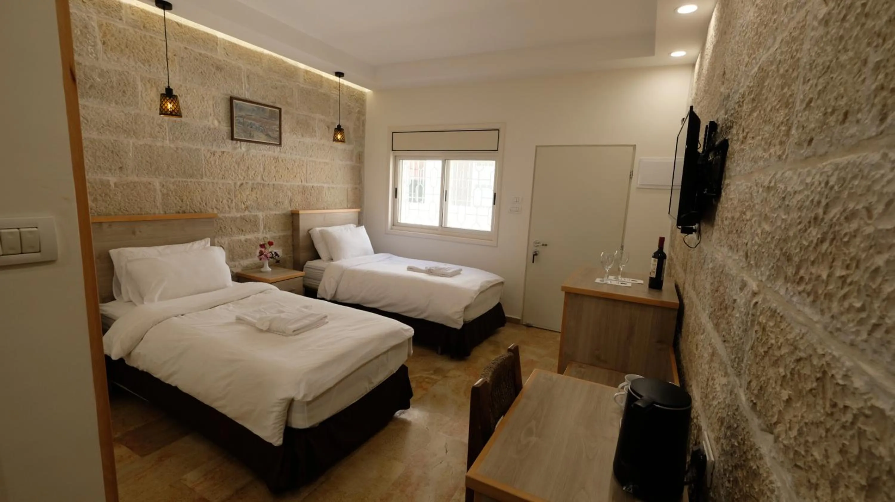 Superior Twin Room in St. George’s Cathedral Pilgrim Guesthouse – Jerusalem