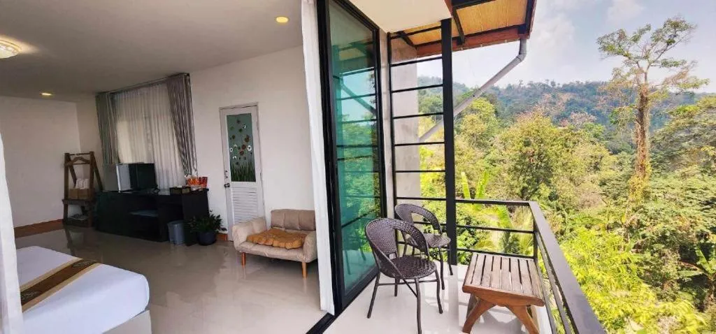 Family Room with Balcony in Oasis Phamee