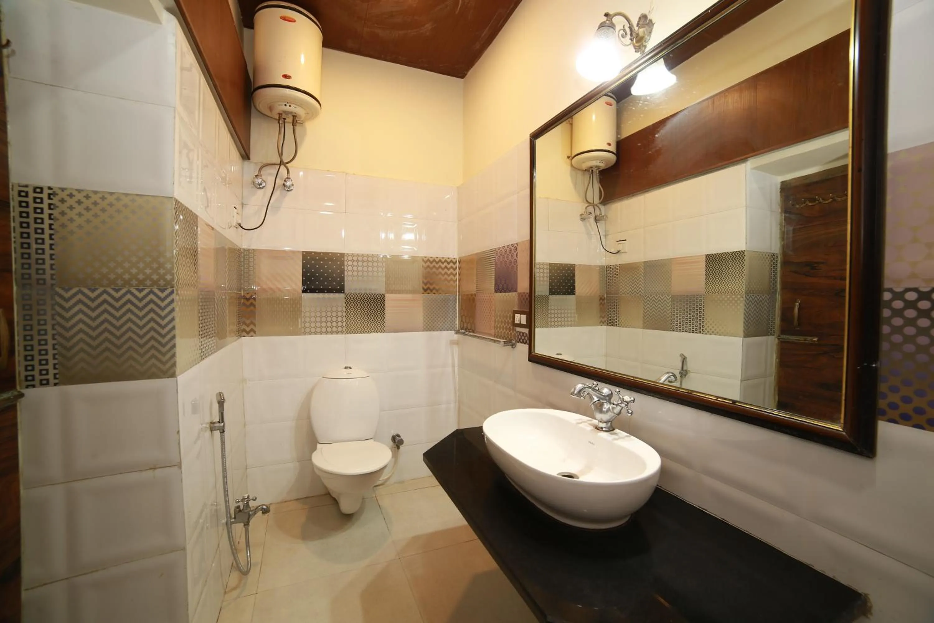 Standard Double Room in Castlle Rock, Mount Abu