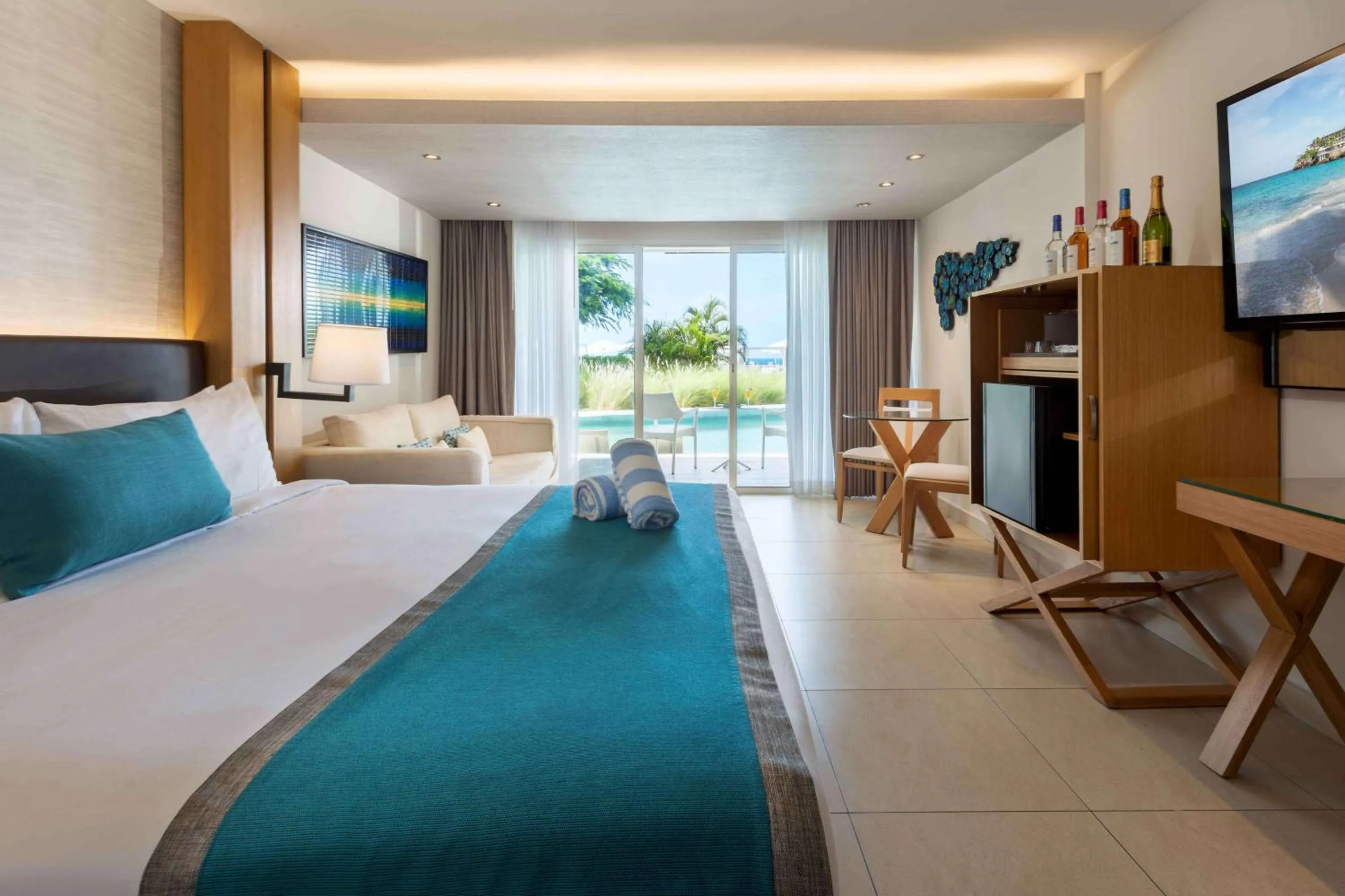 Swim Out Junior Suite in Sonesta Ocean Point Resort- All Inclusive - Adults Only
