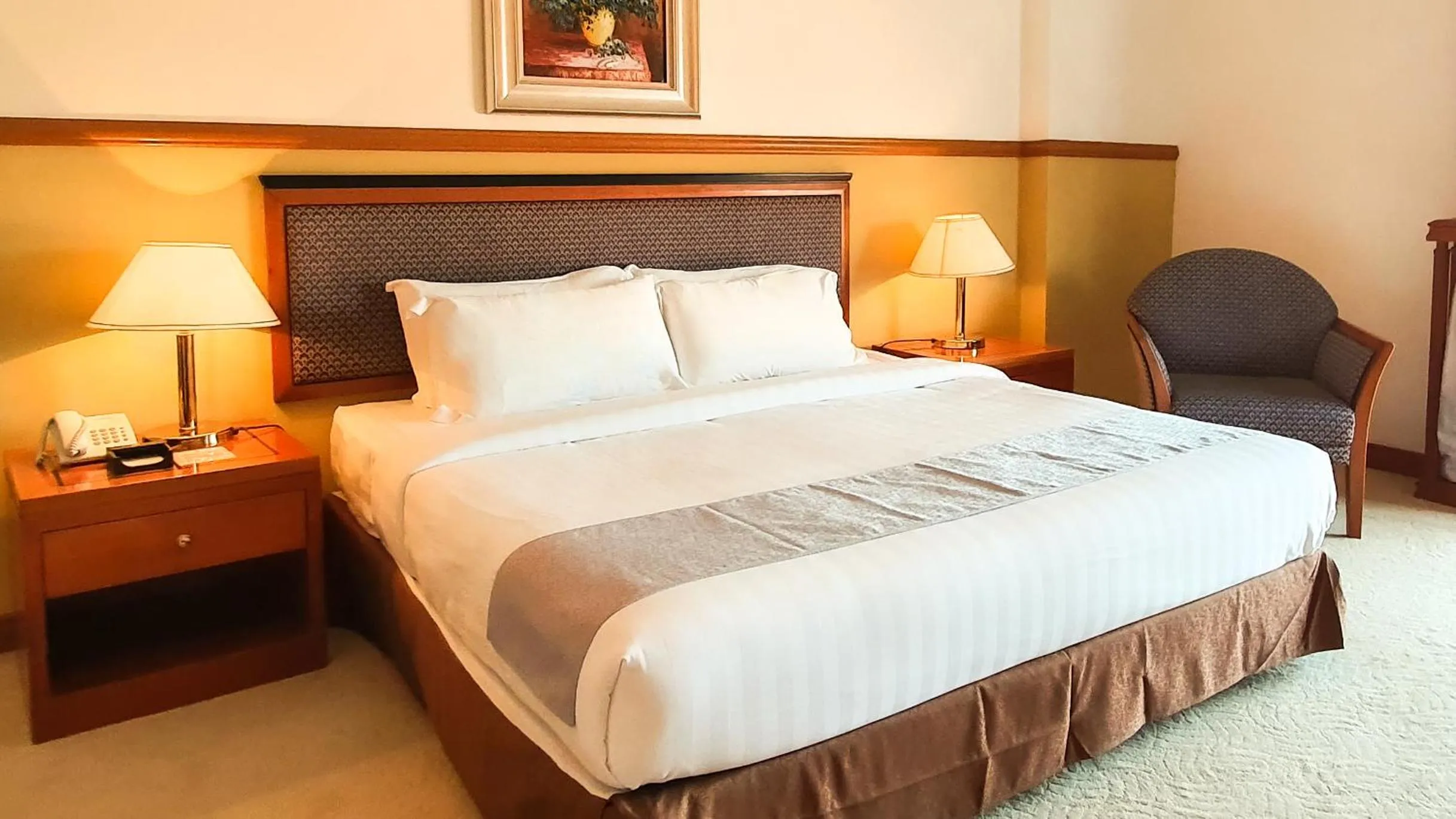 One-Bedroom Apartment in Parkview Hotel