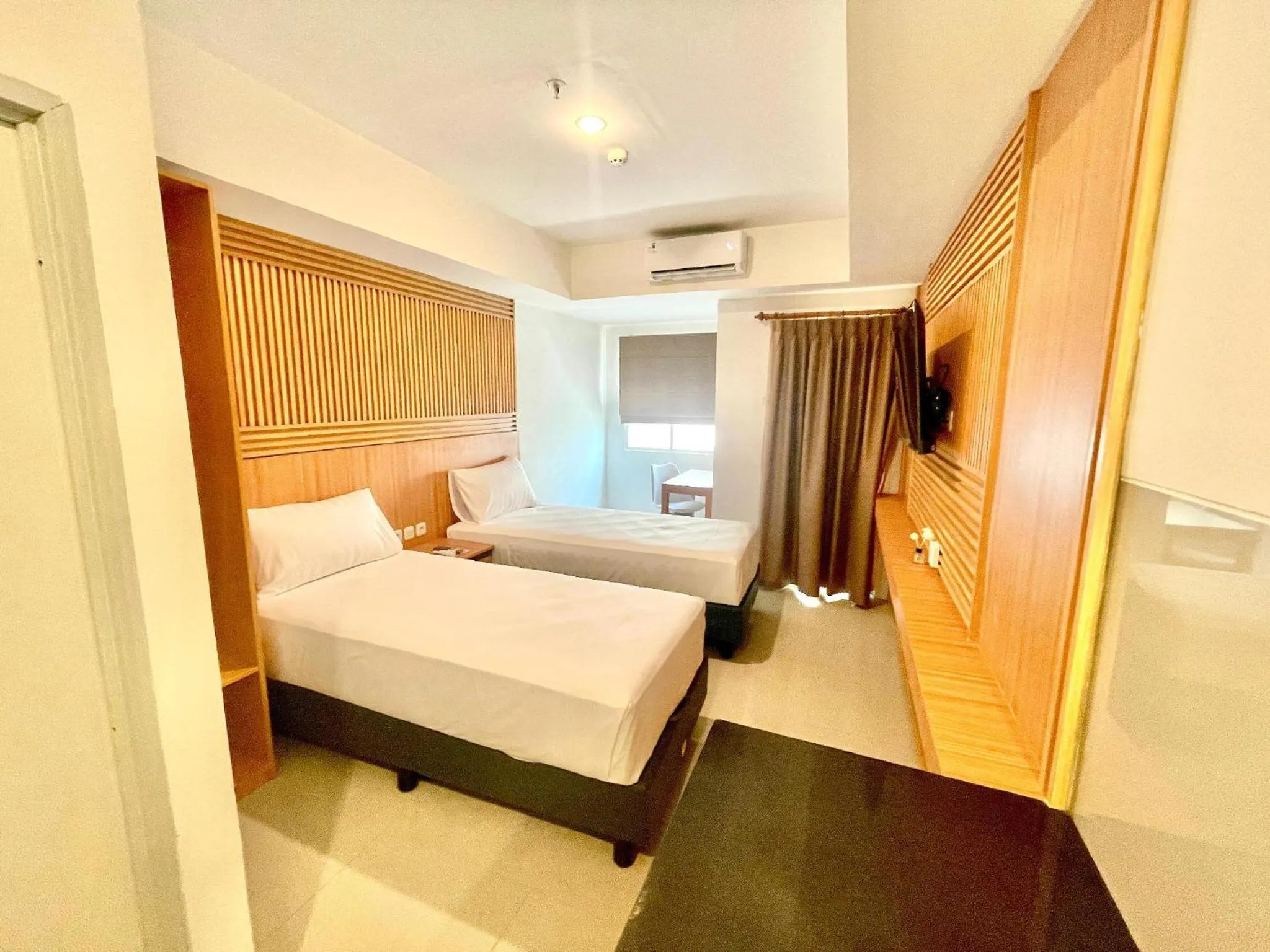 Deluxe Twin Room in Nemuru Hotel Ciputat