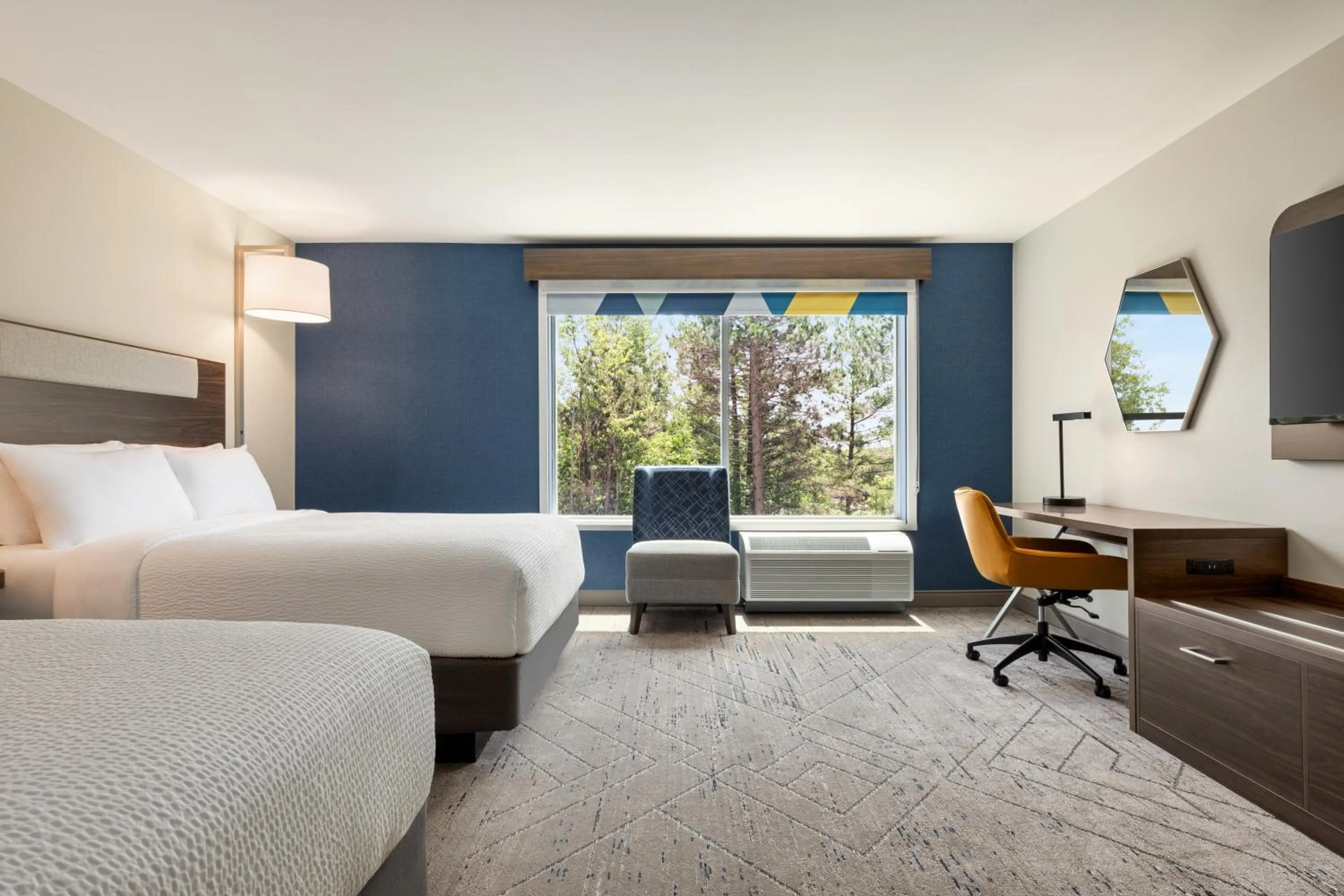 Standard Room with Two Queen Beds in Holiday Inn Express & Suites Rhinelander by IHG