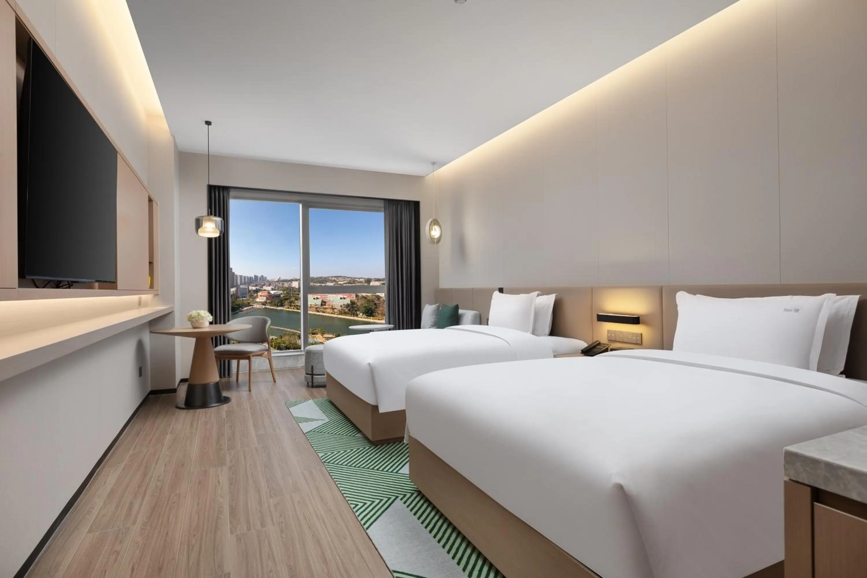 Queen Room with Two Queen Beds with Lakeview in Holiday Inn Quanzhou Donghai by IHG