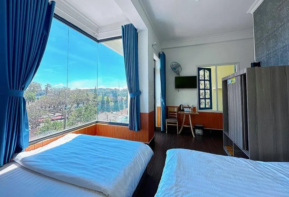 Deluxe Double or Twin Room with Balcony in NA NI